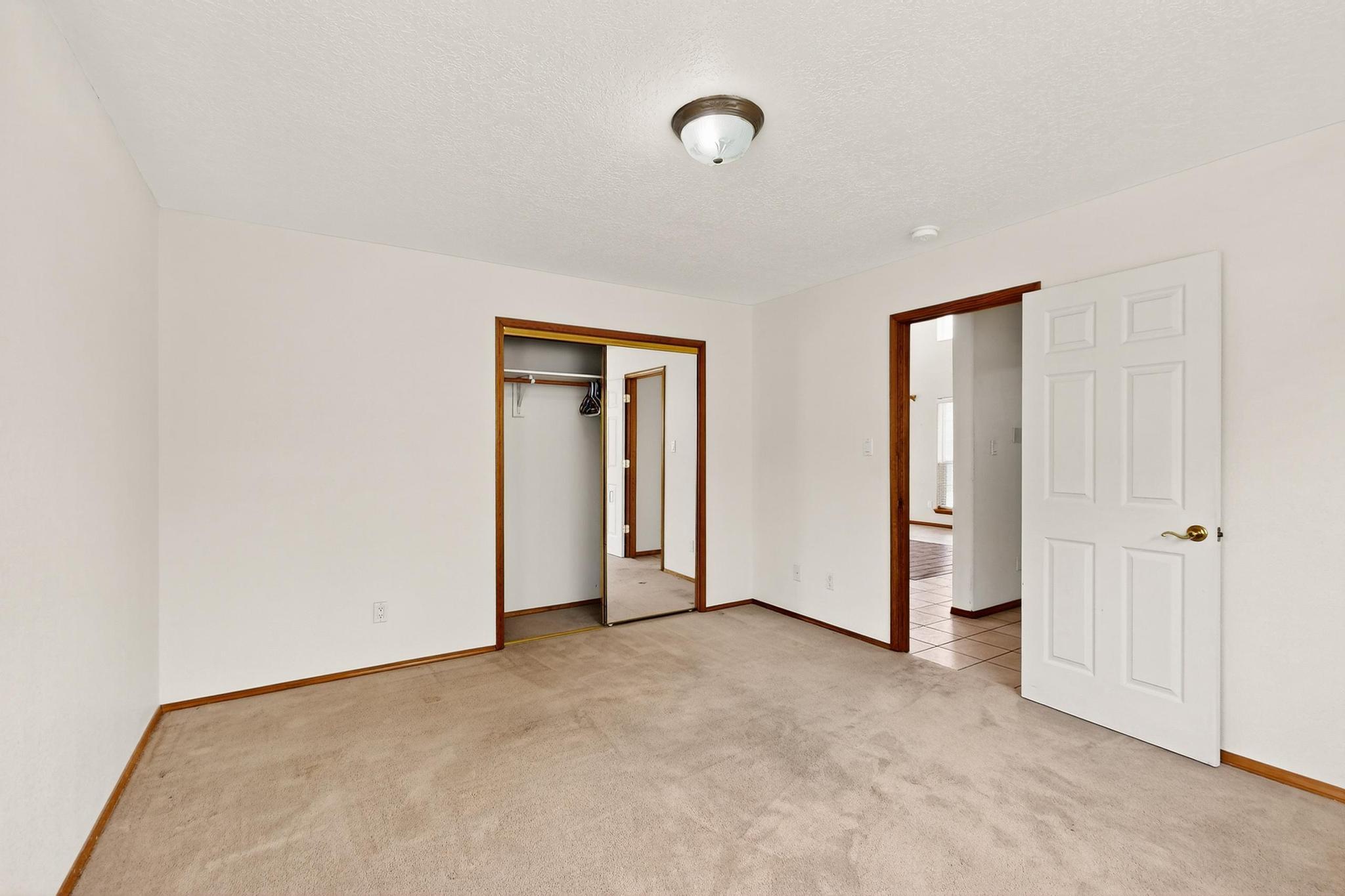 6 WESTERN SADDLE Drive