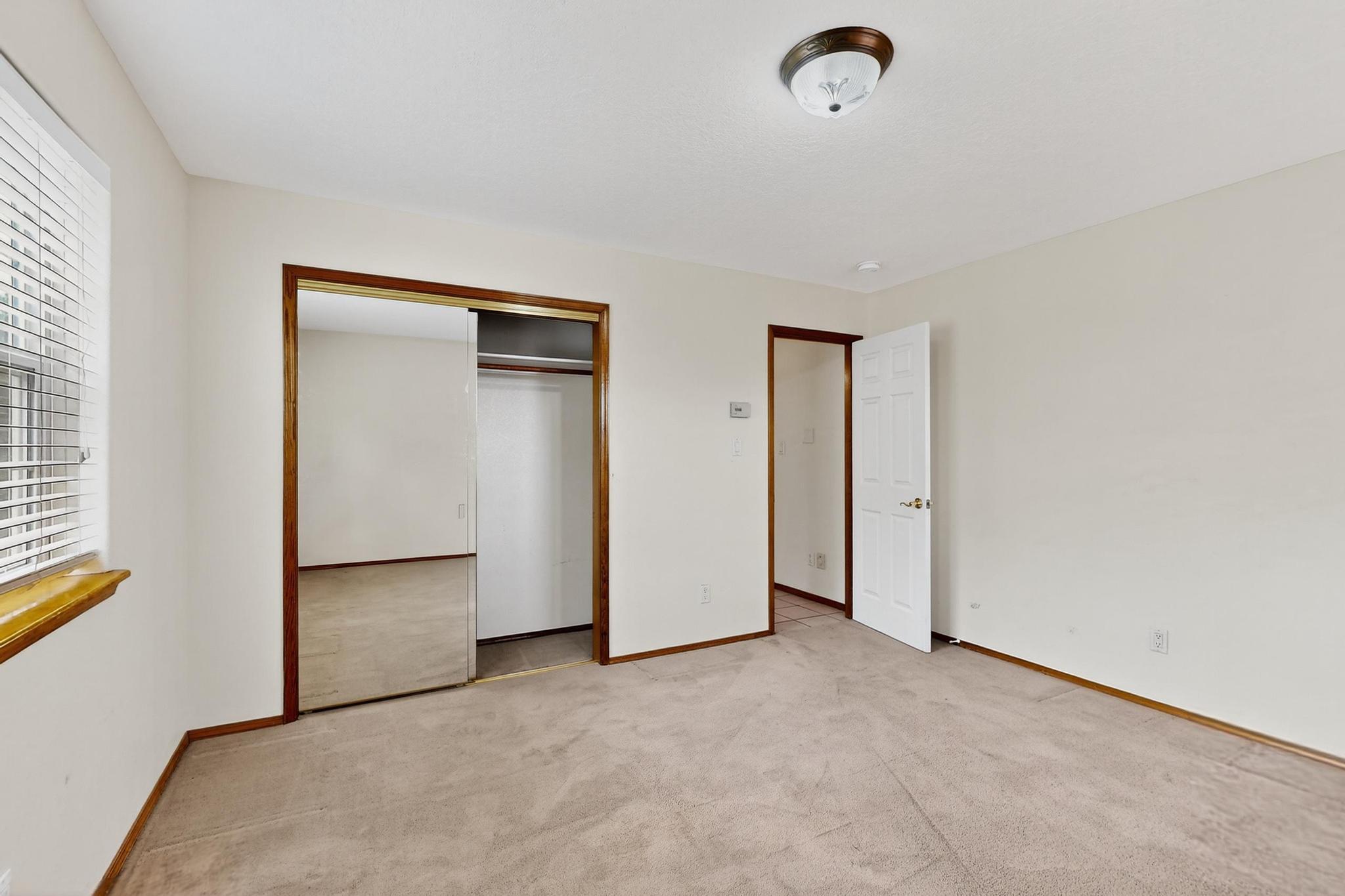 6 WESTERN SADDLE Drive