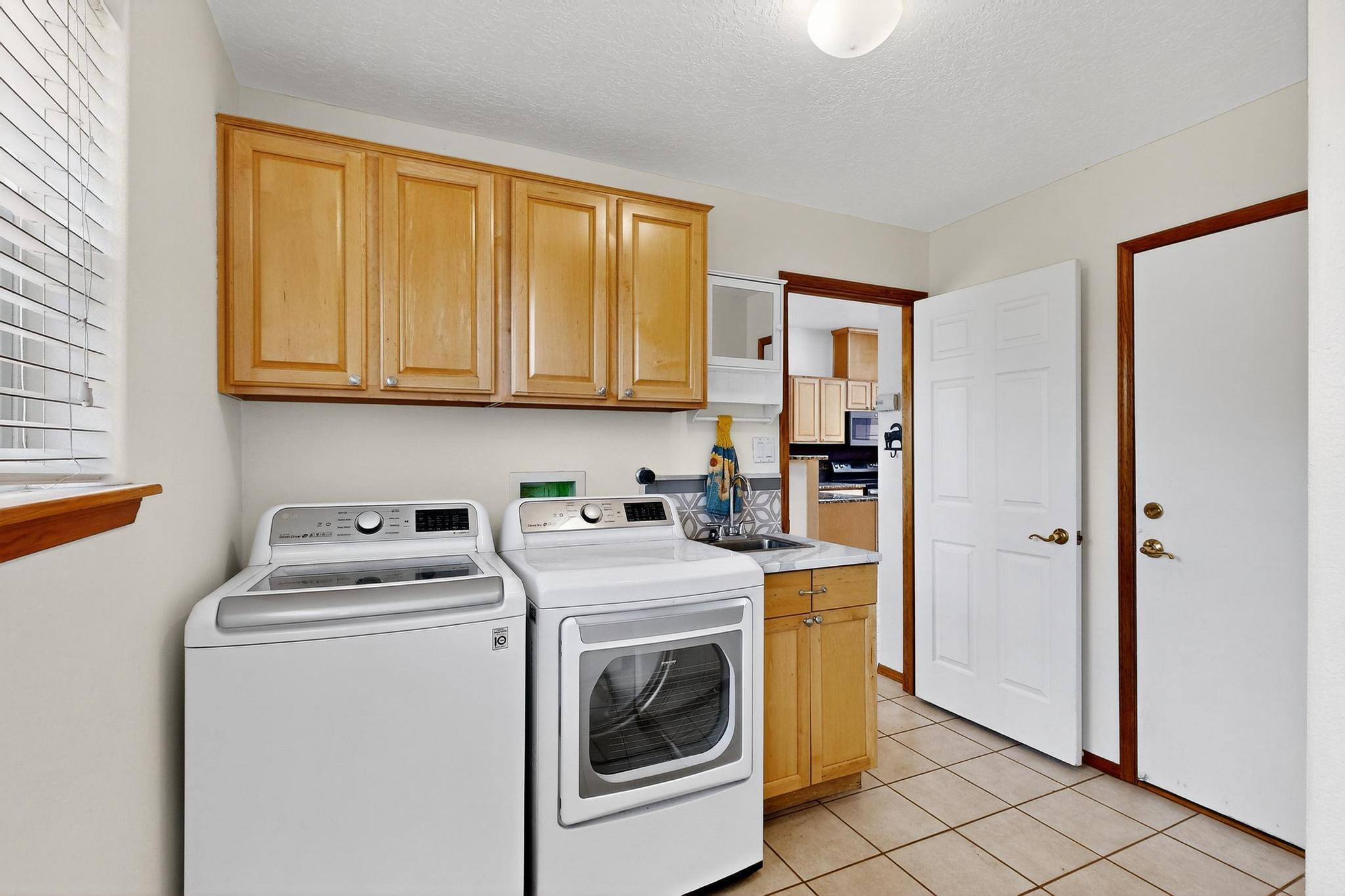 6 WESTERN SADDLE Drive