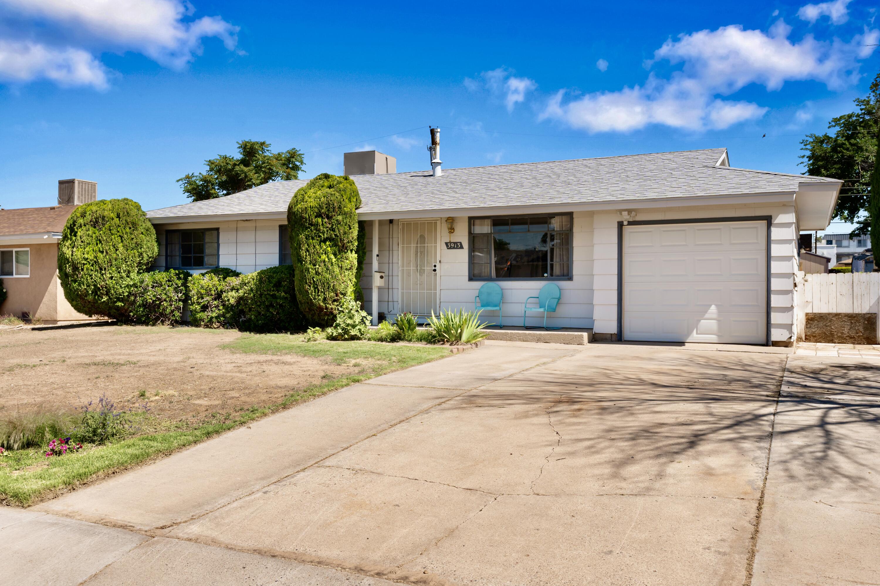 3913 GOODRICH Avenue NE