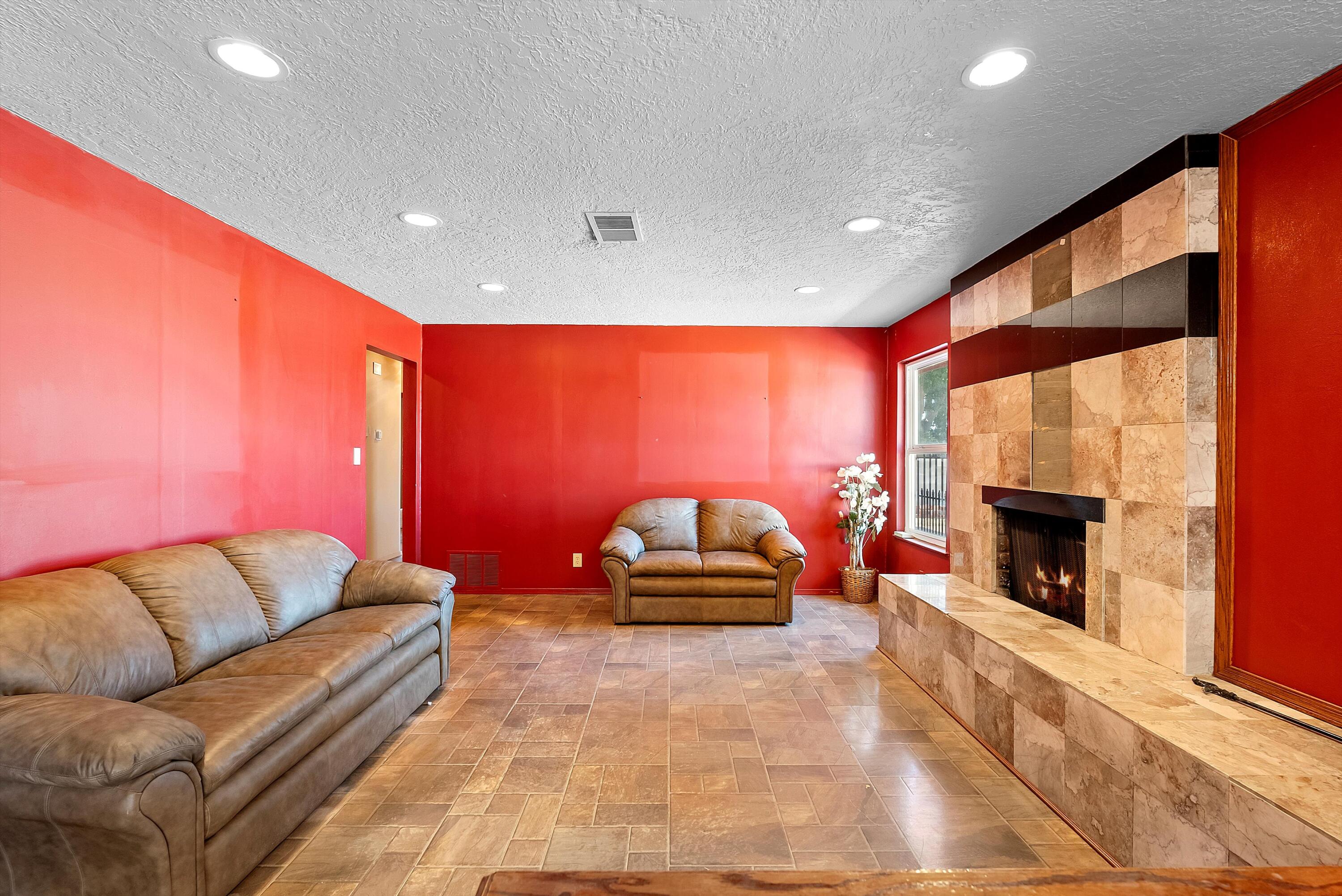 5309 Jessie Drive NE