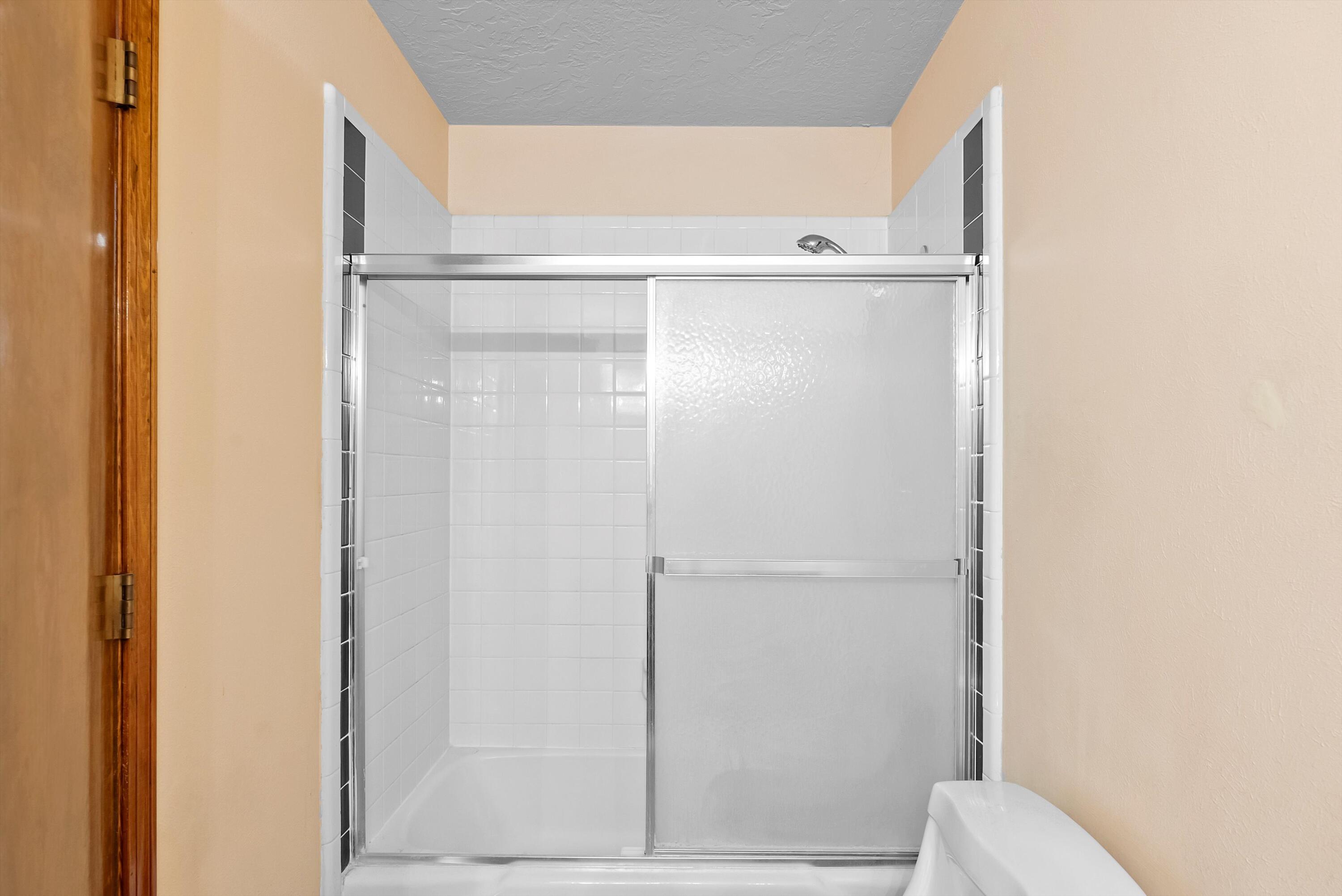 5309 Jessie Drive NE