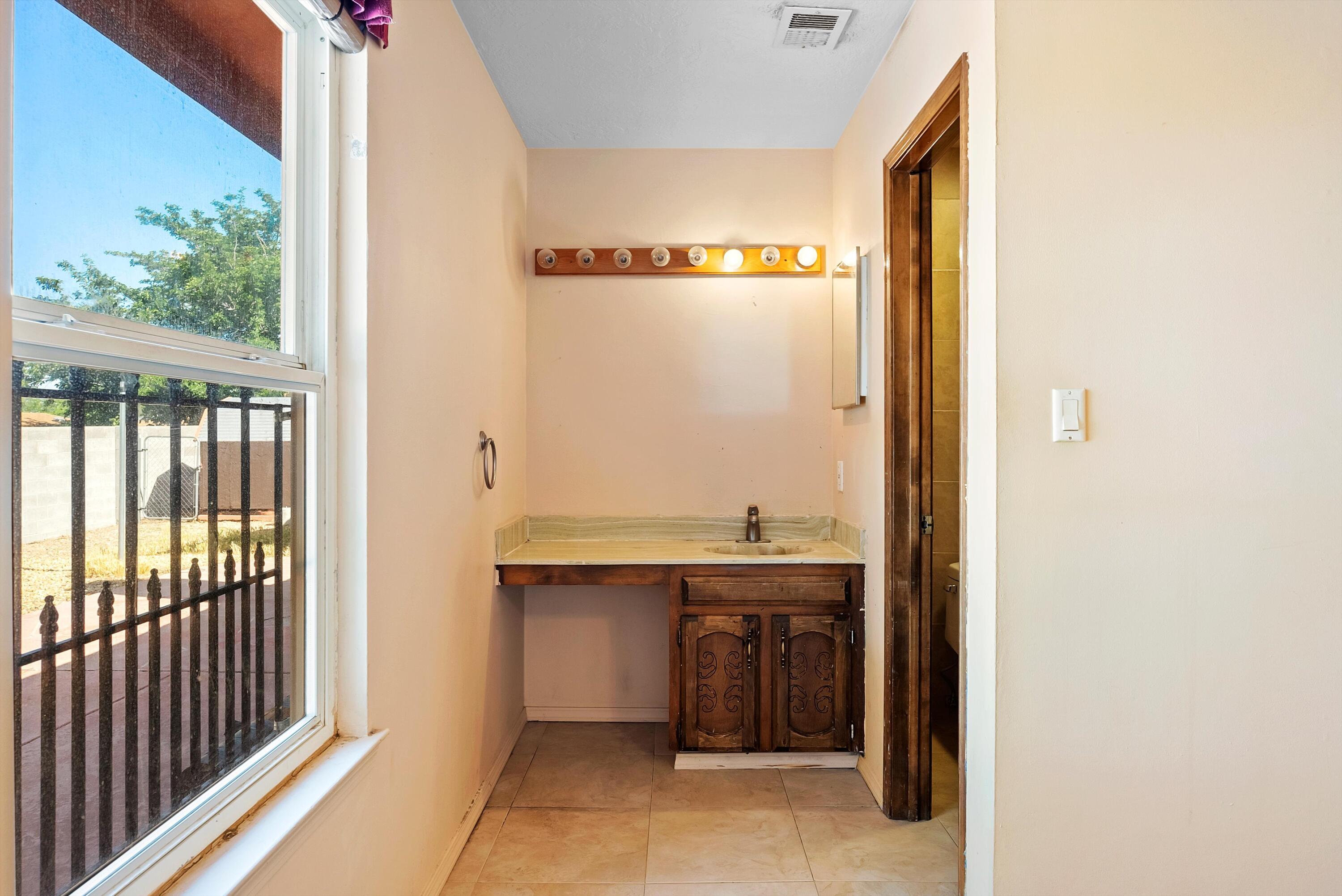 5309 Jessie Drive NE