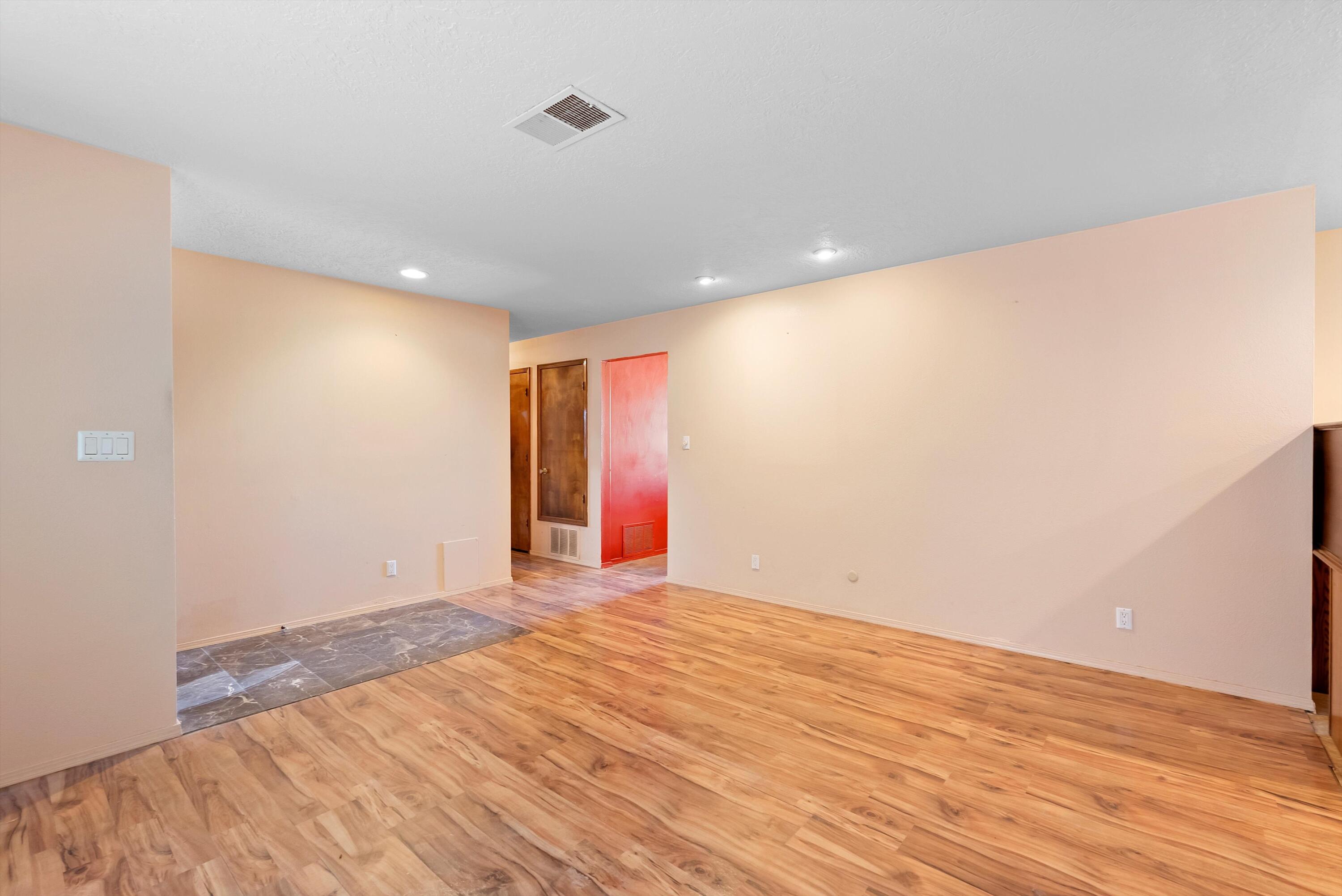 5309 Jessie Drive NE