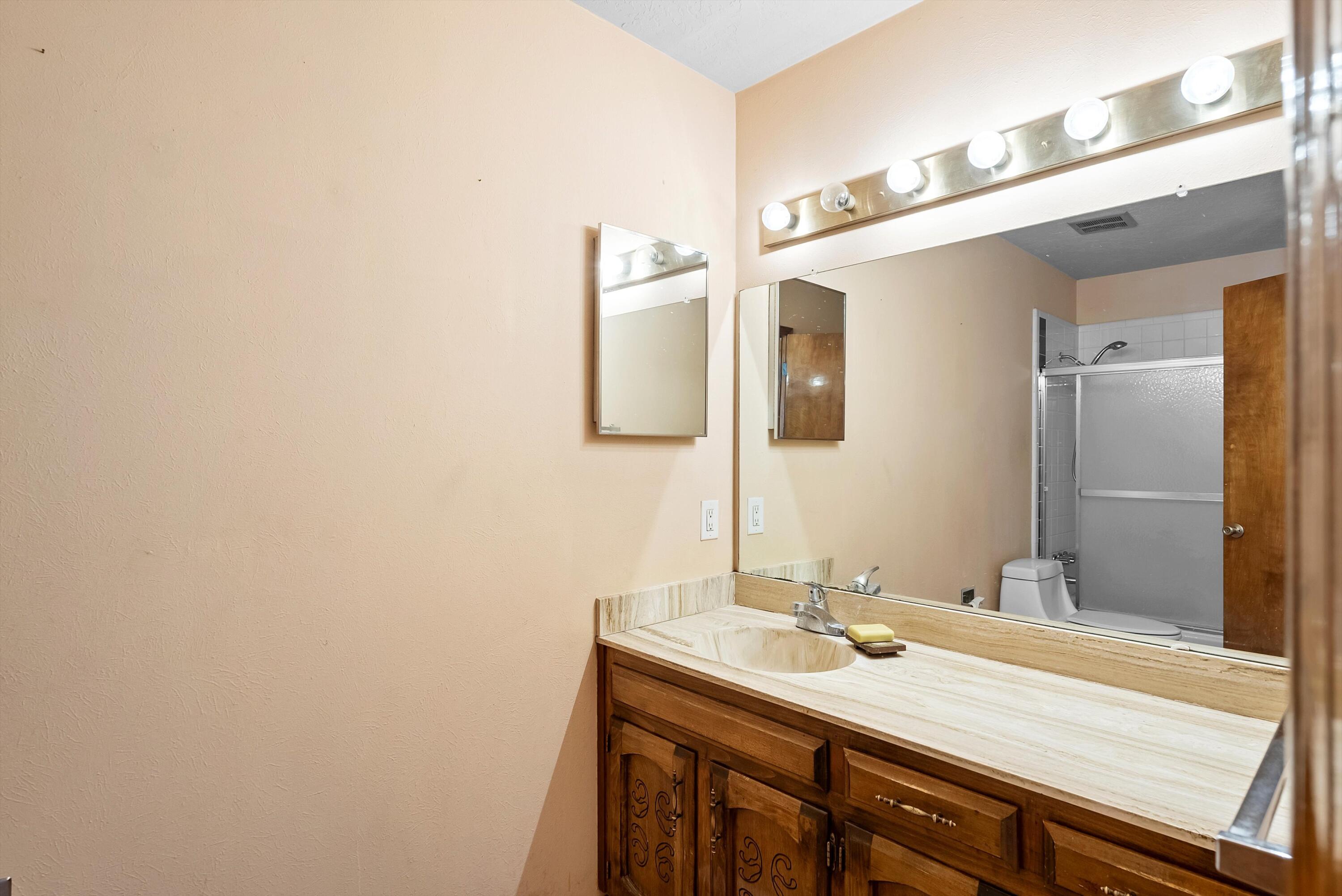 5309 Jessie Drive NE