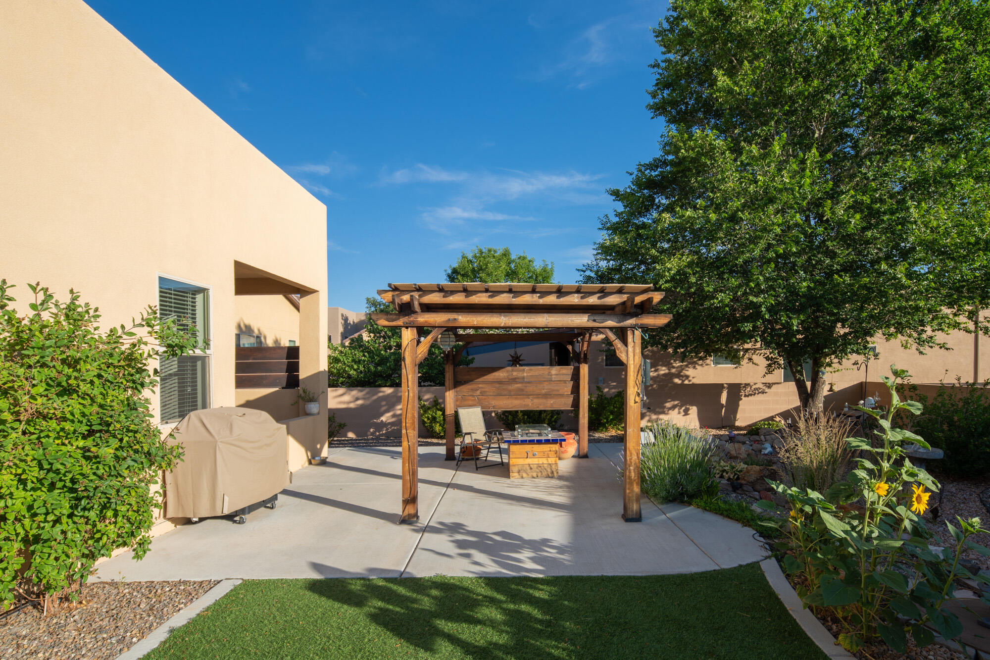 2616 VISTA MANZANO Loop NE