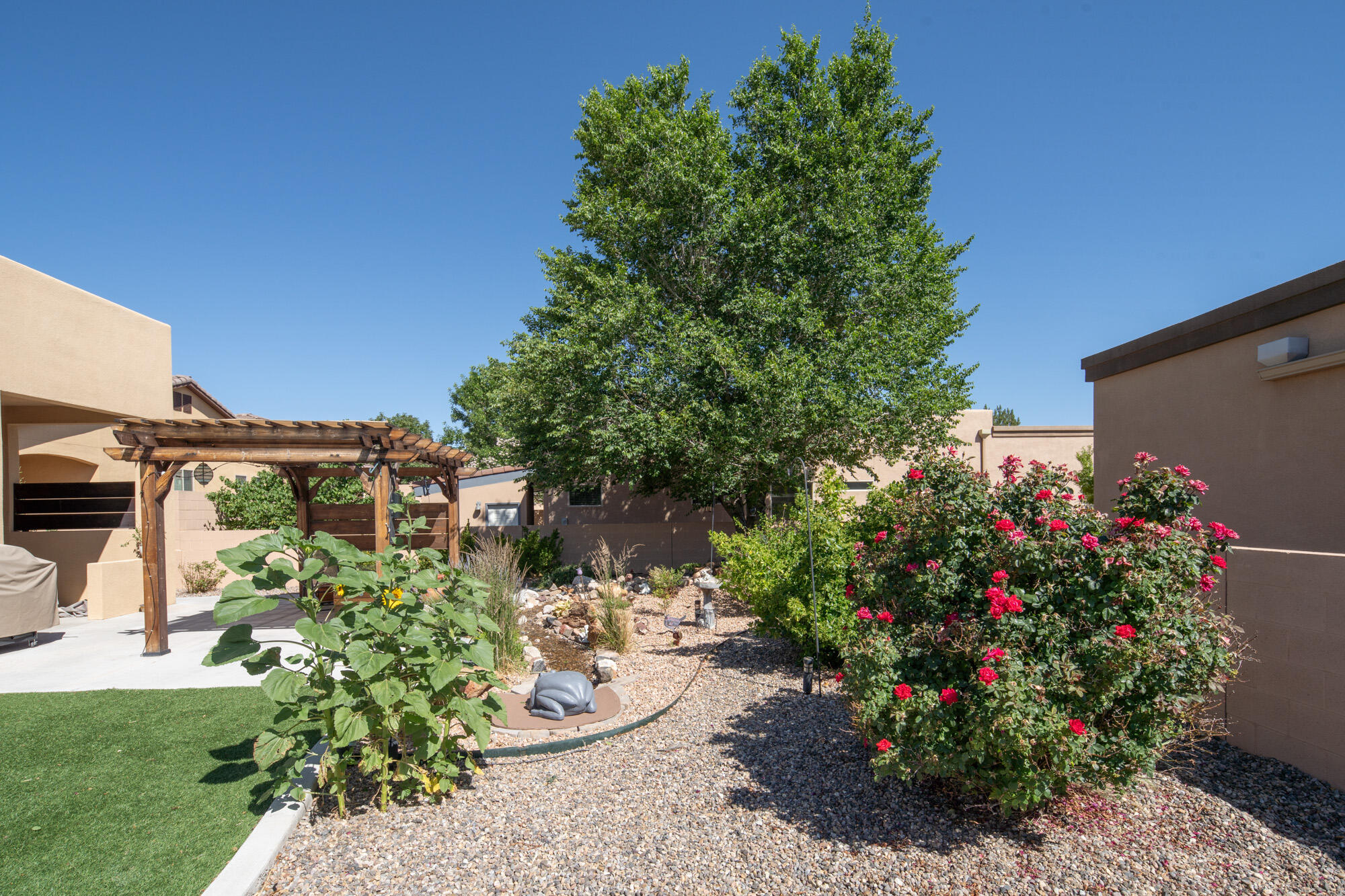 2616 VISTA MANZANO Loop NE