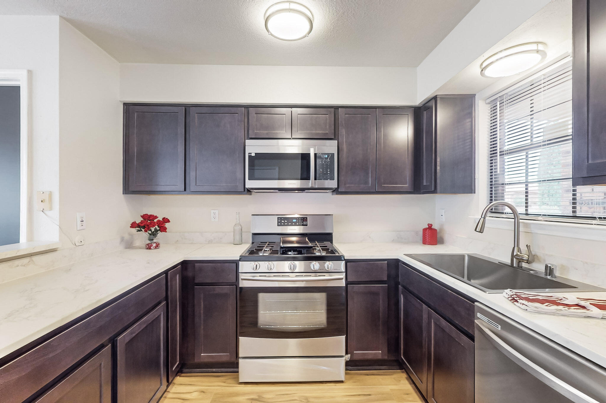 4807 PARSIFAL Street NE