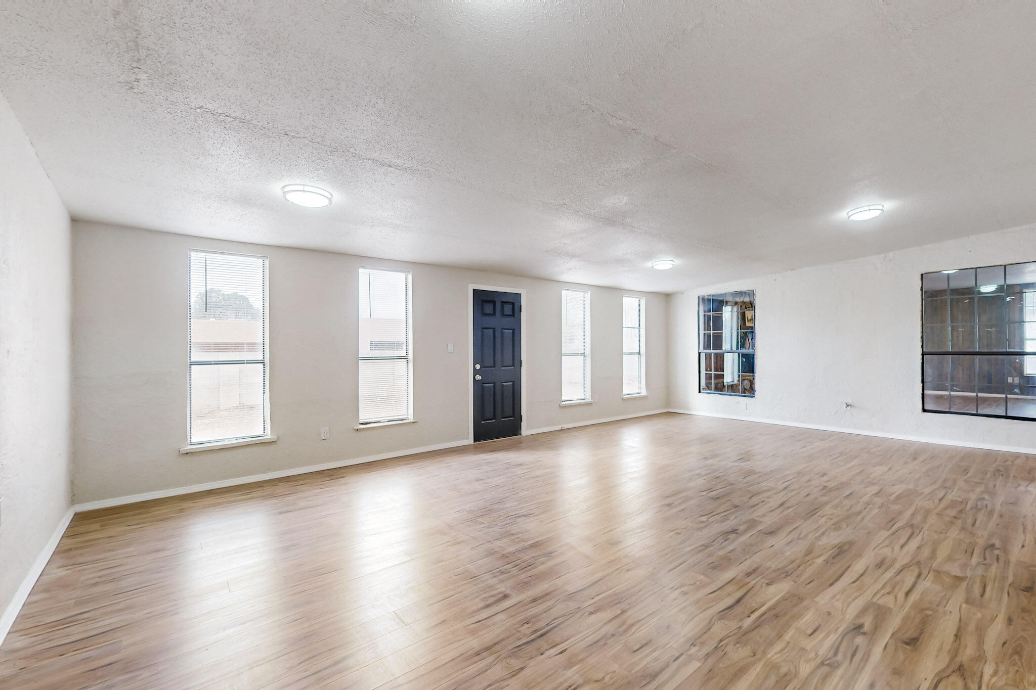 4807 PARSIFAL Street NE