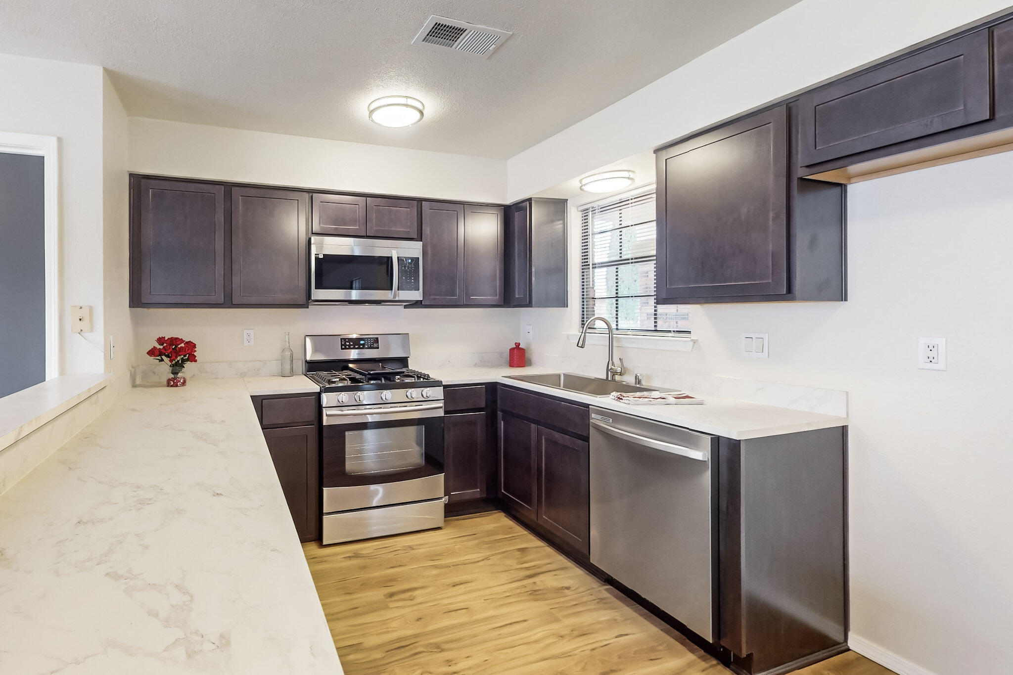 4807 PARSIFAL Street NE