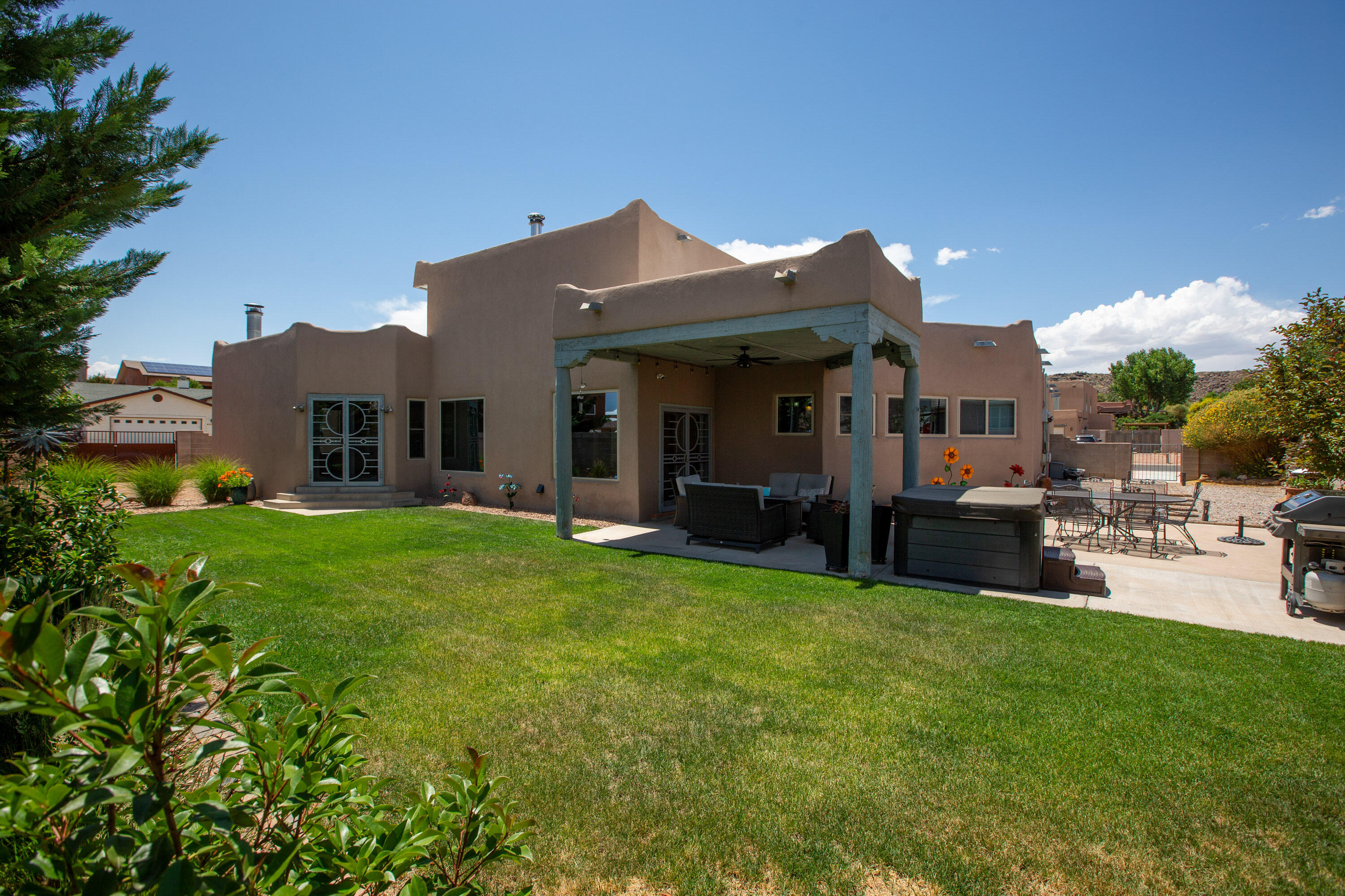 6816 TAMARISK Place NW