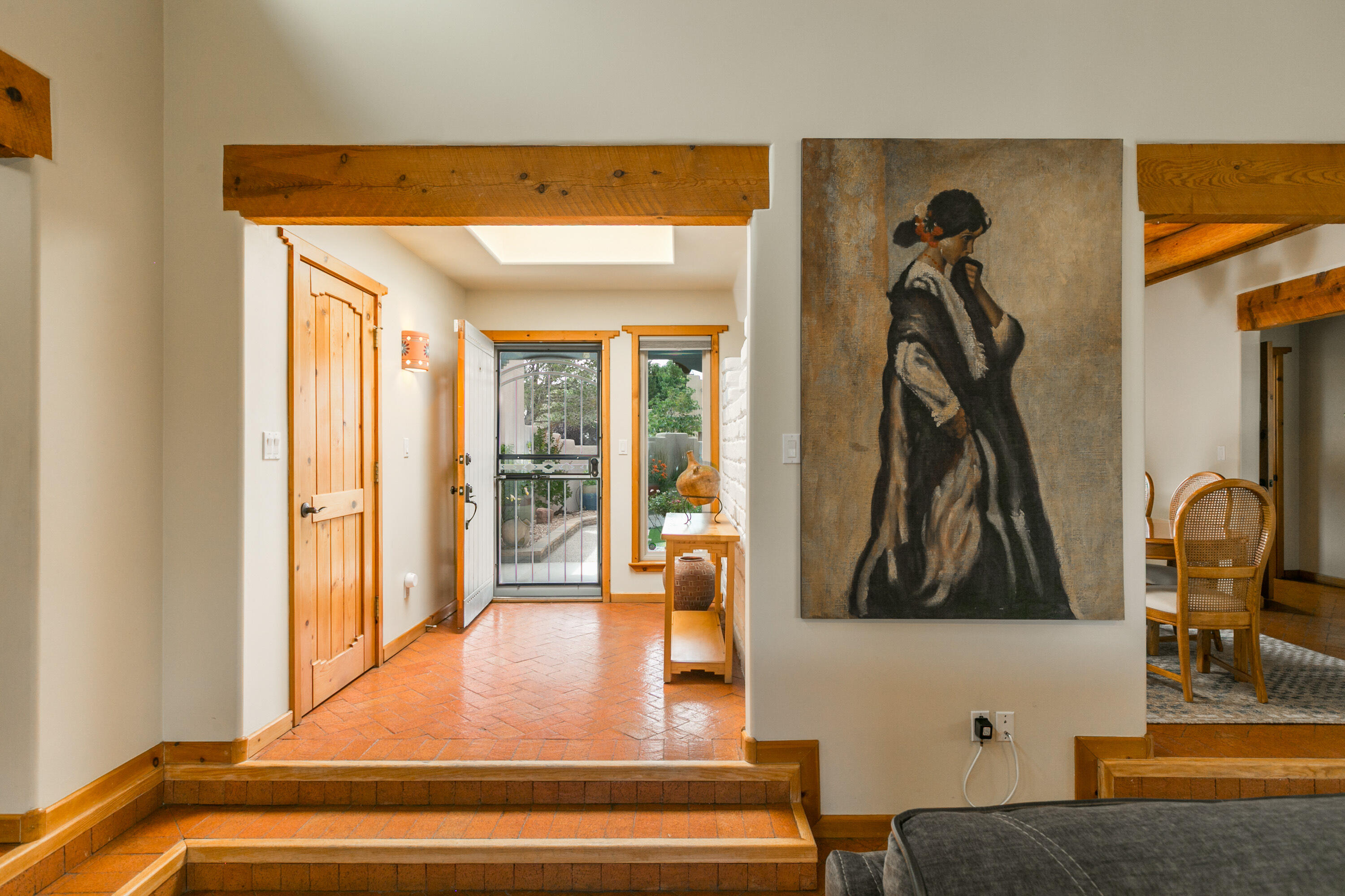 6816 TAMARISK Place NW