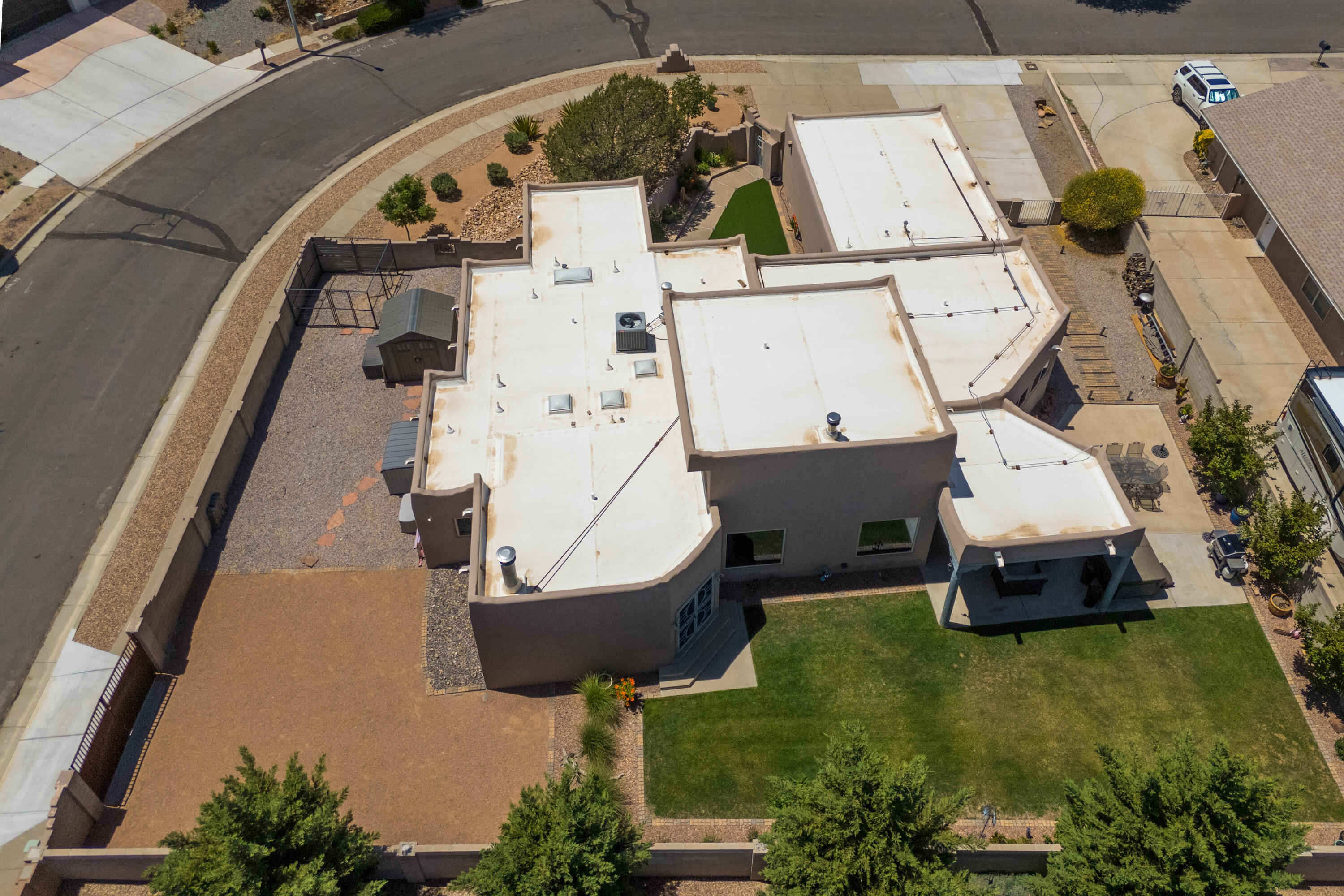 6816 TAMARISK Place NW