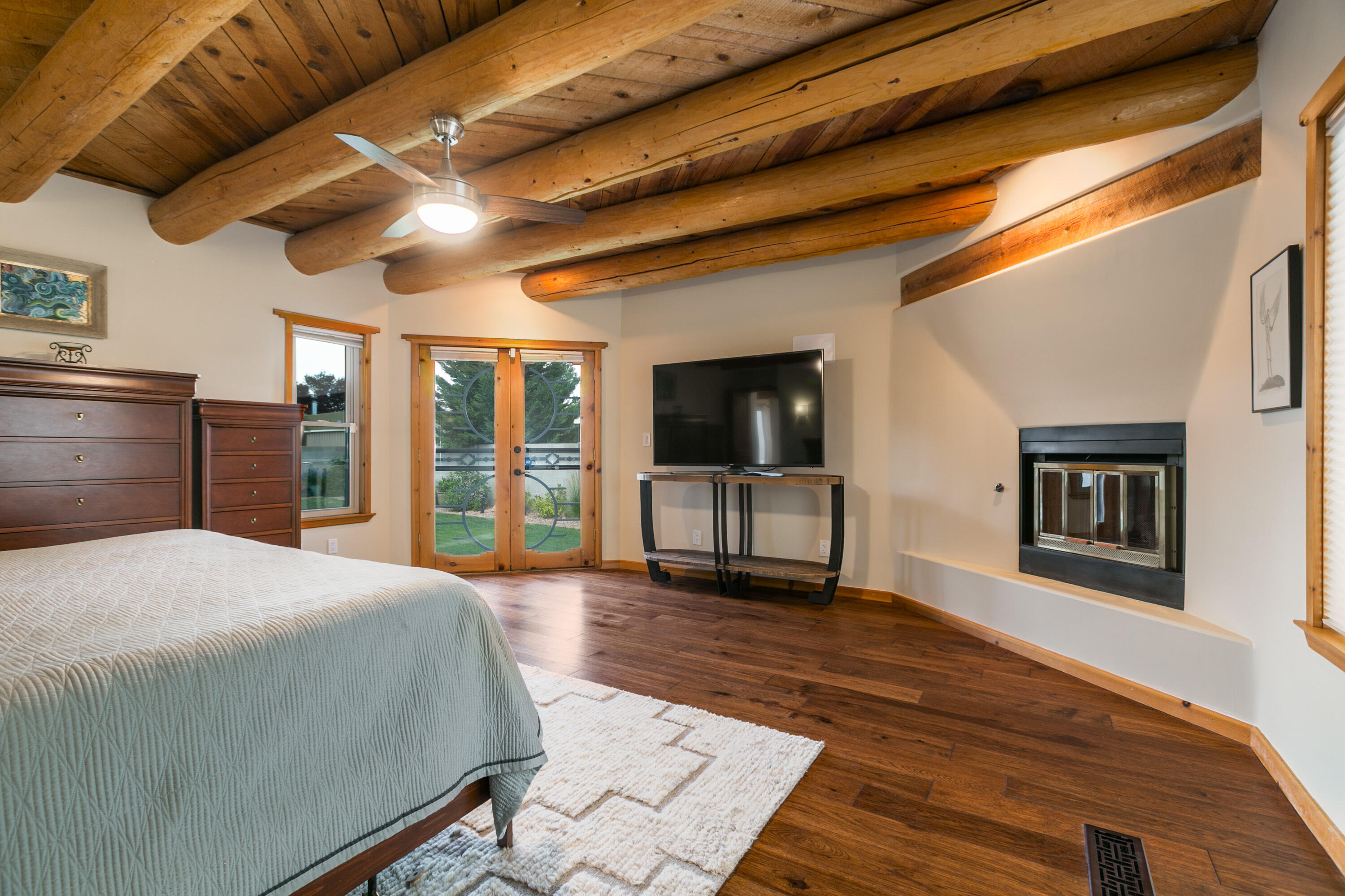 6816 TAMARISK Place NW