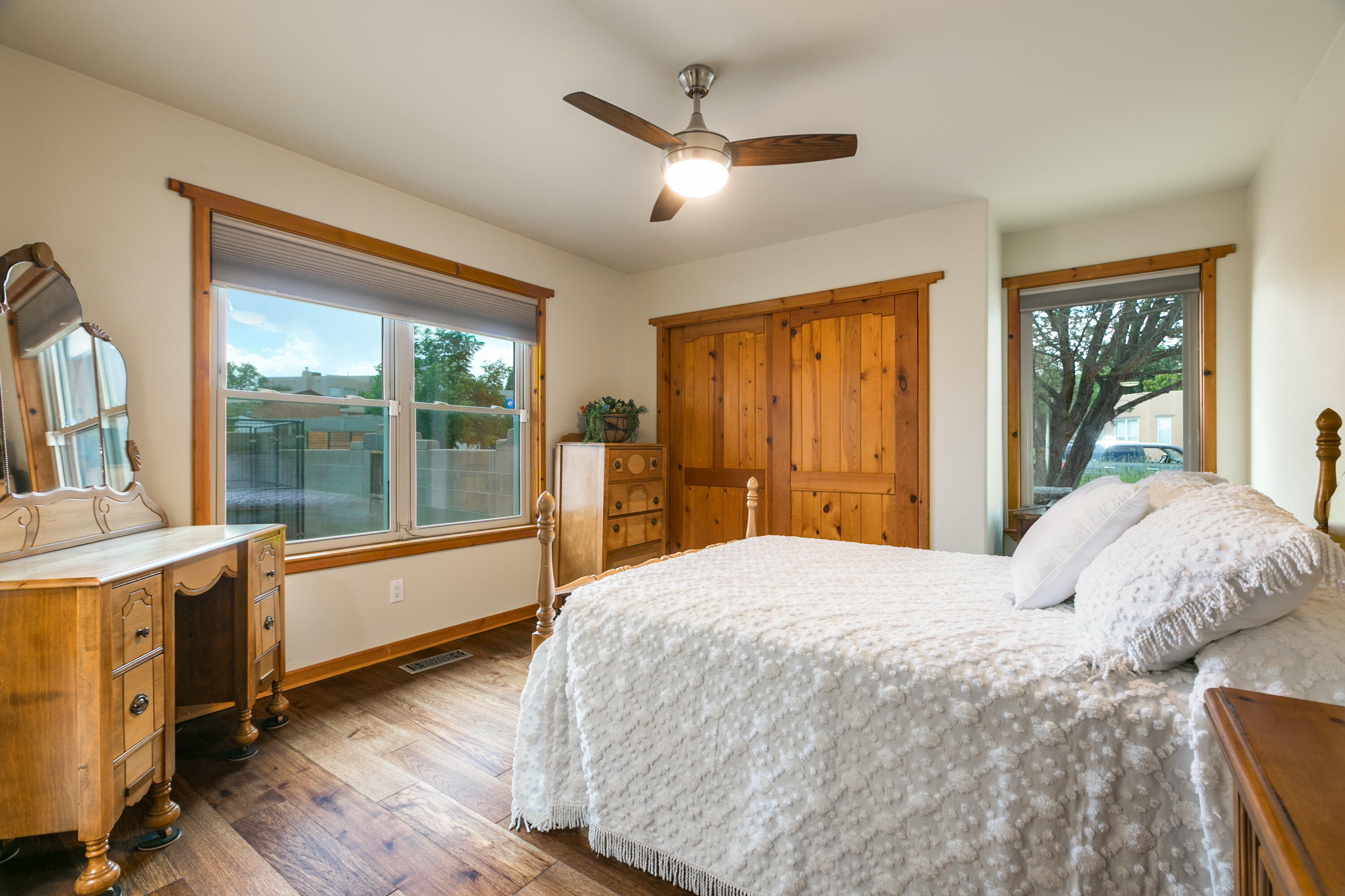 6816 TAMARISK Place NW