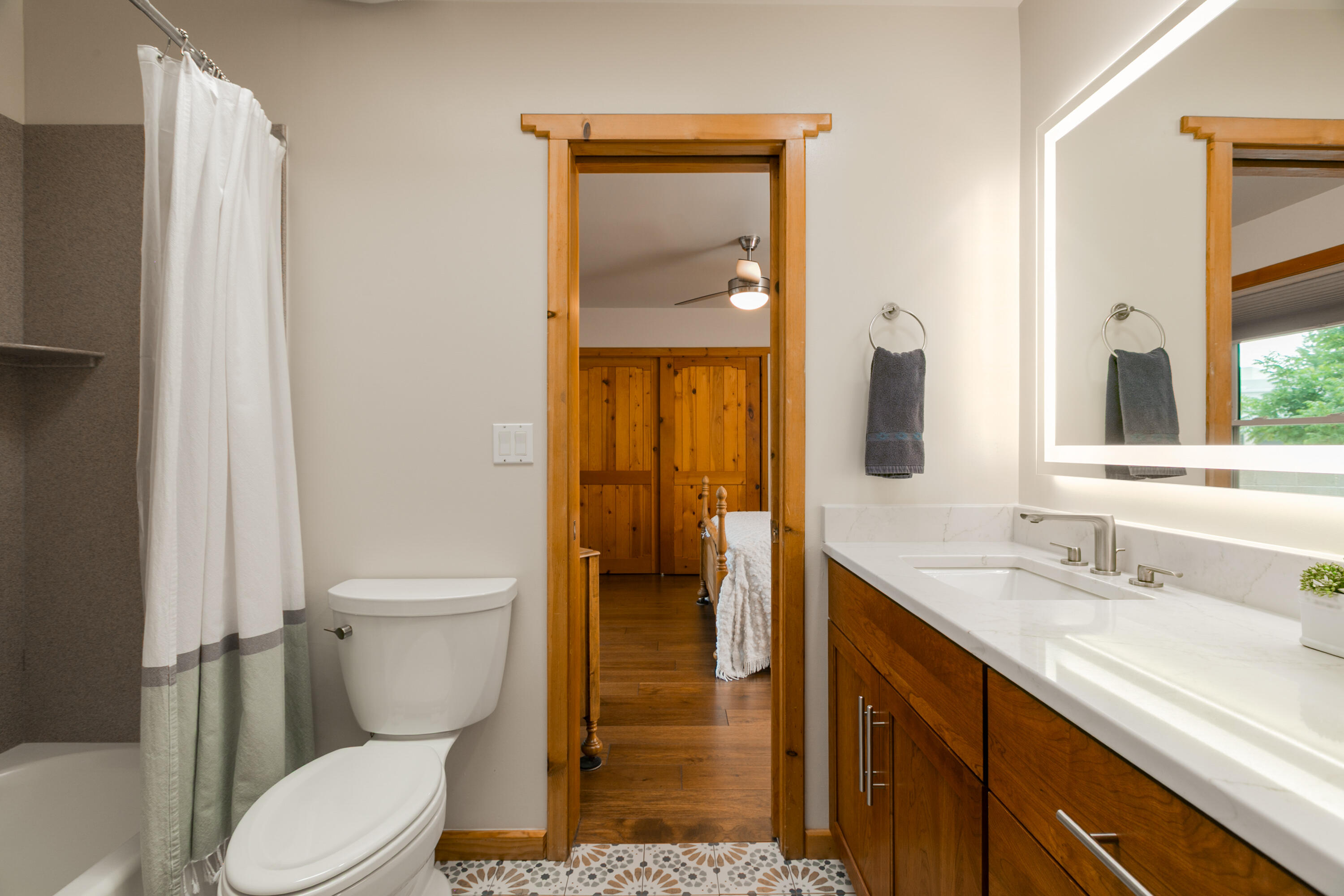 6816 TAMARISK Place NW