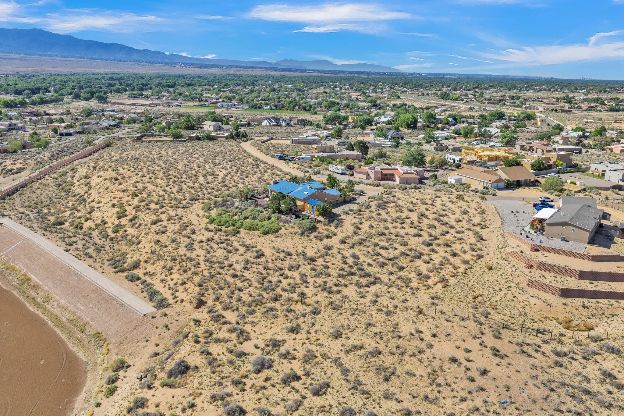 5909 Rio Salado Loop NE