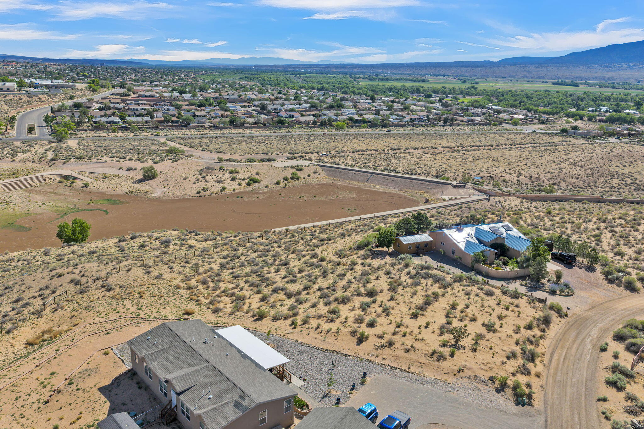 5909 Rio Salado Loop NE