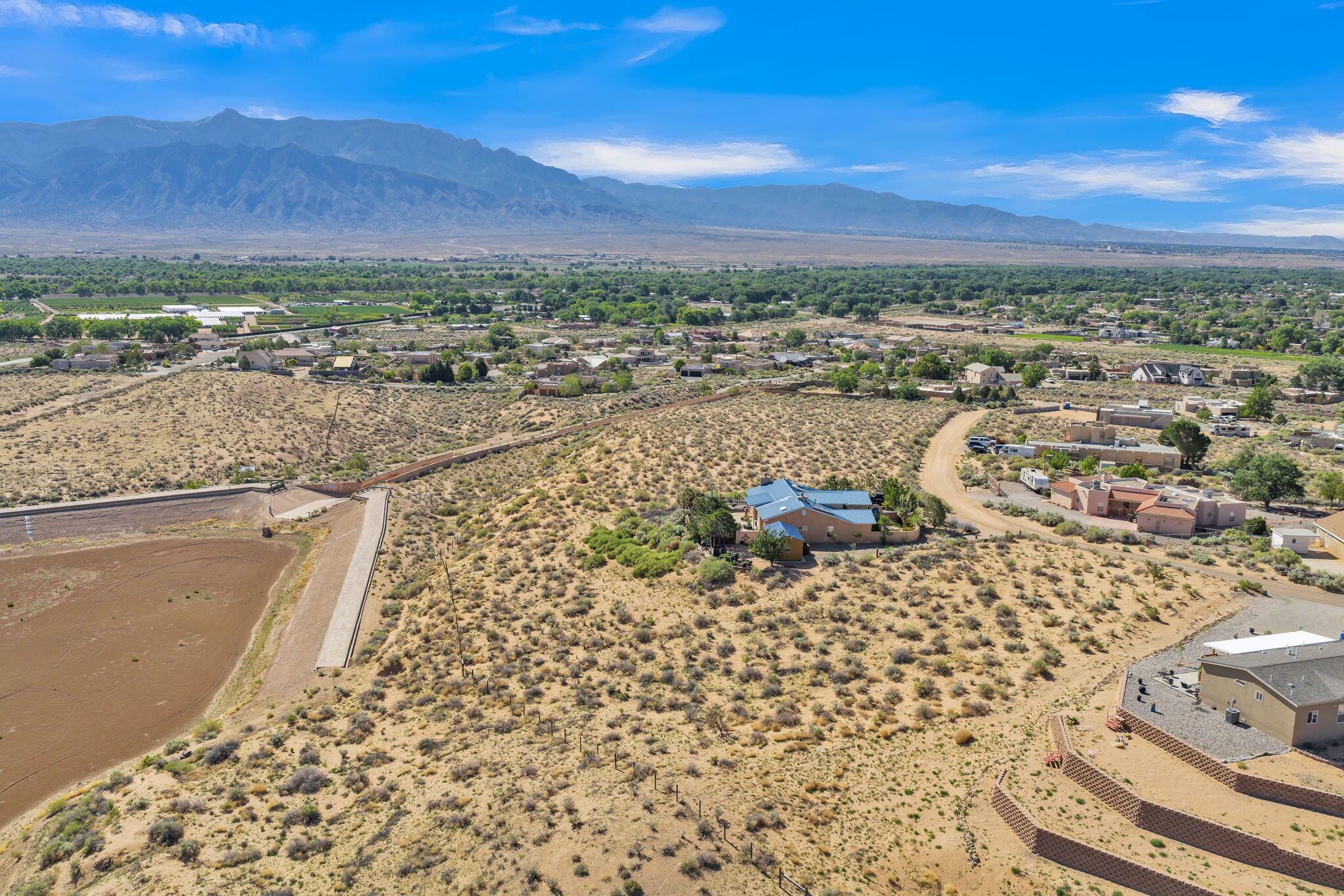 5909 Rio Salado Loop NE