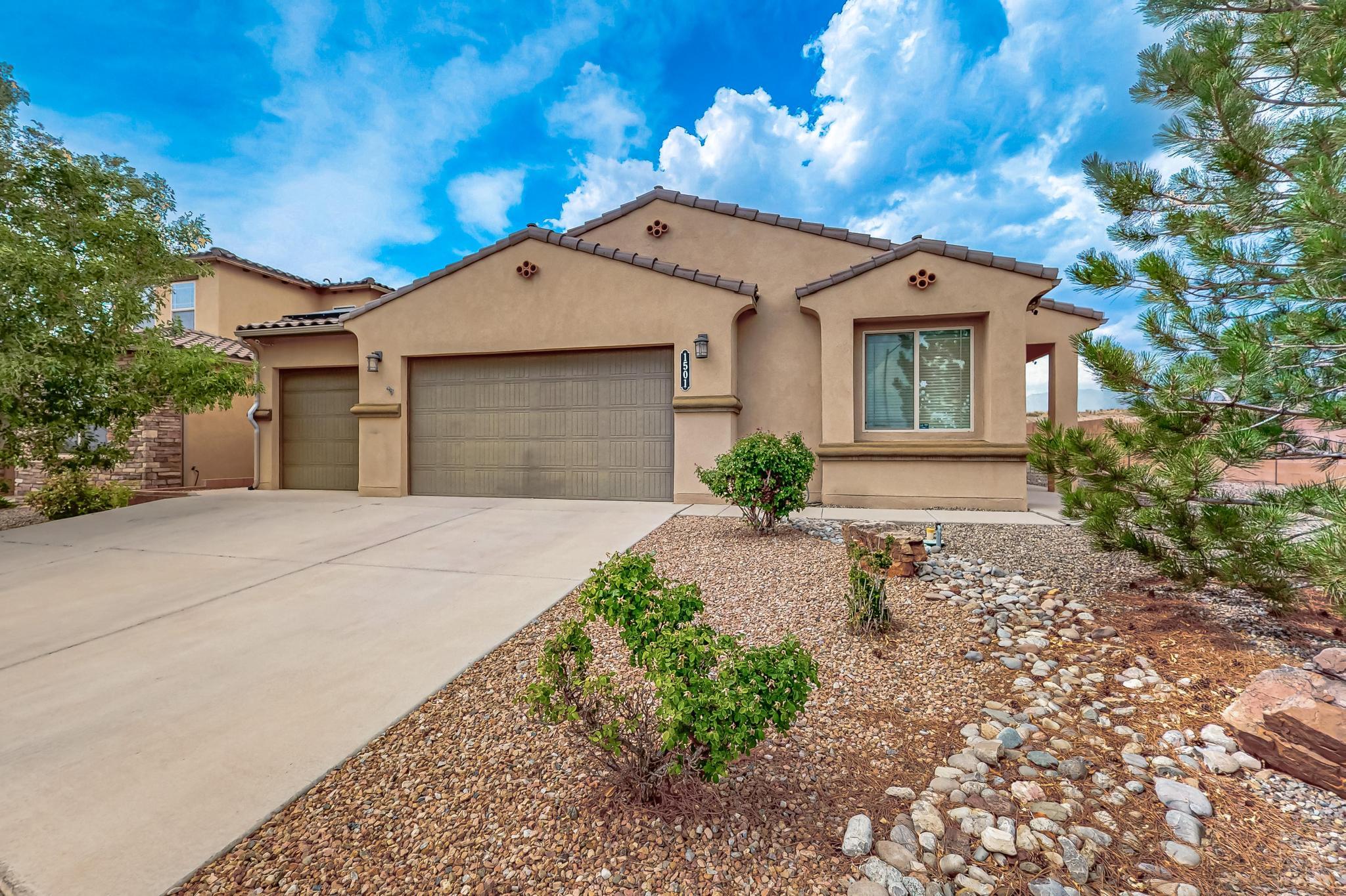 1501 BARBARO Drive SE