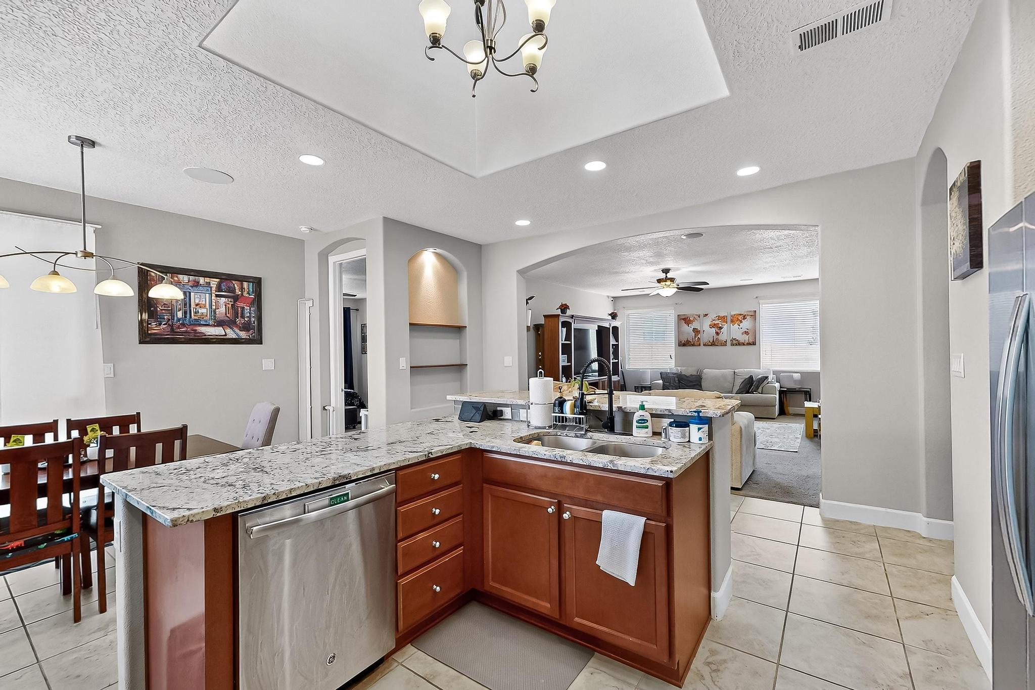 1501 BARBARO Drive SE