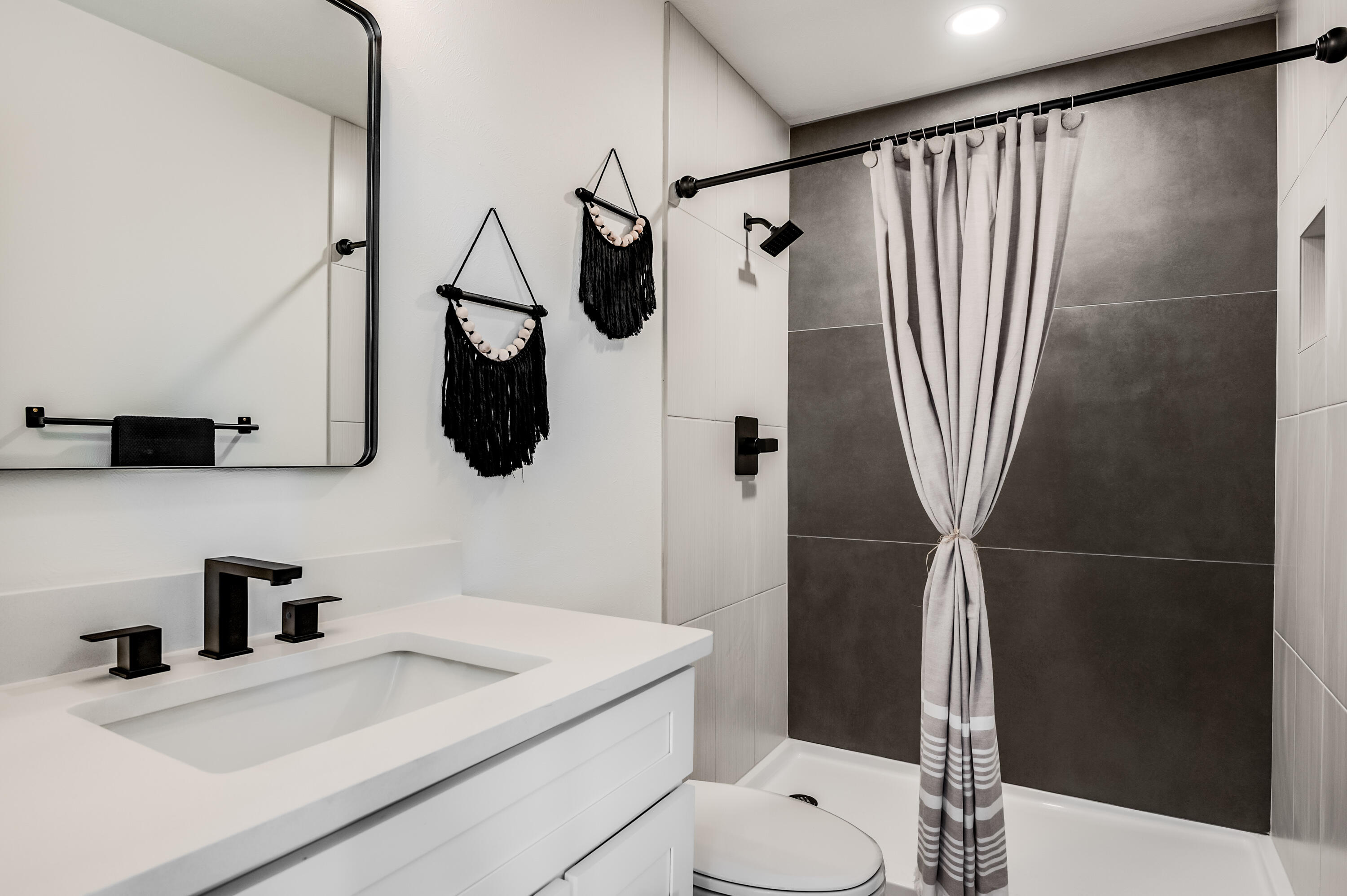 12008 MORROW Avenue NE