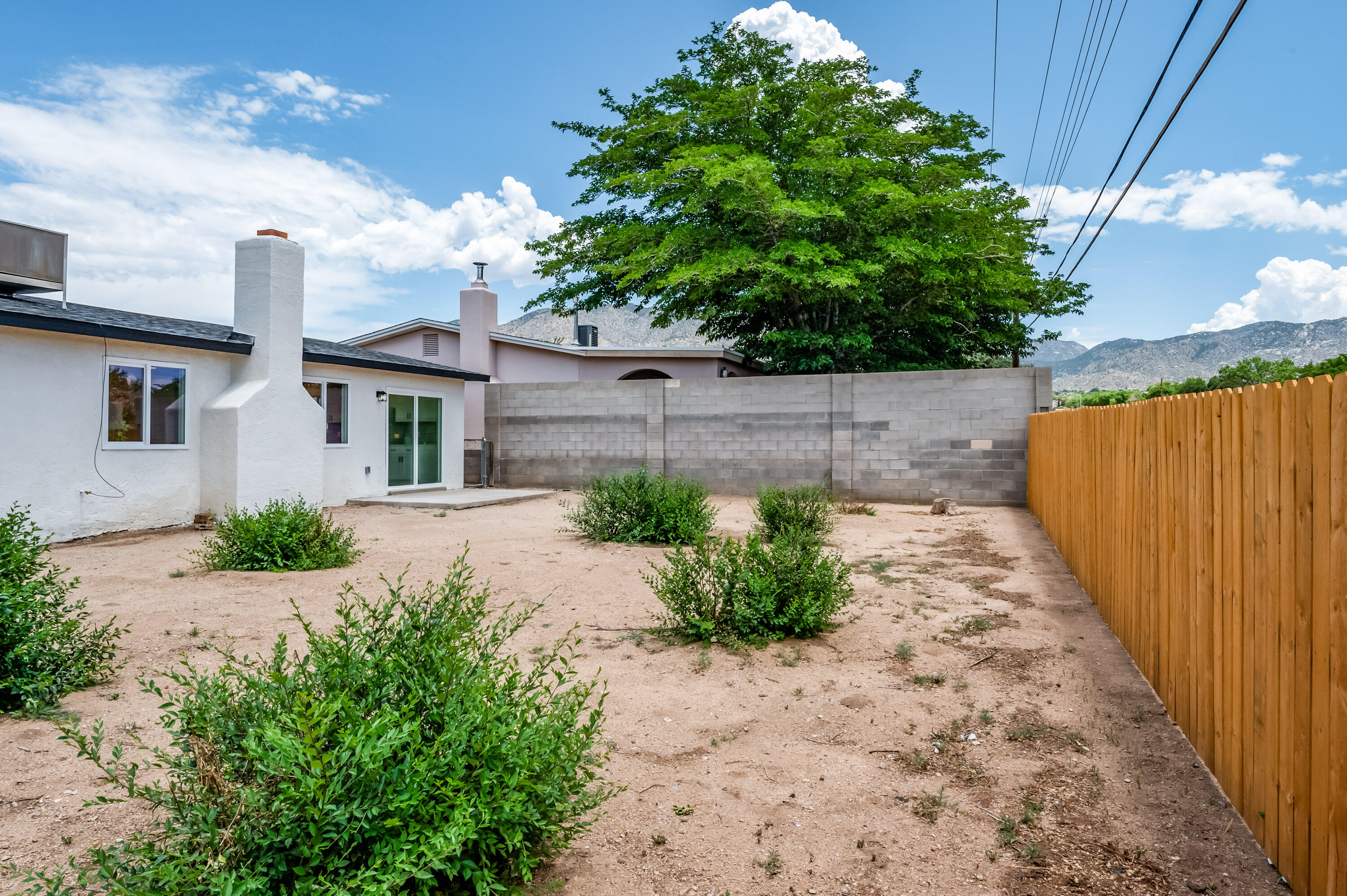 12008 MORROW Avenue NE