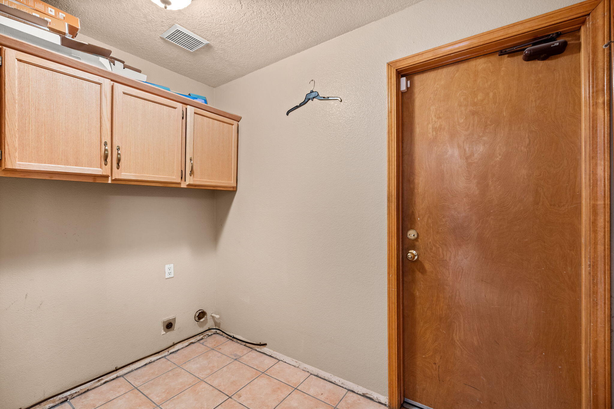 7104 SUNROSE Drive NW