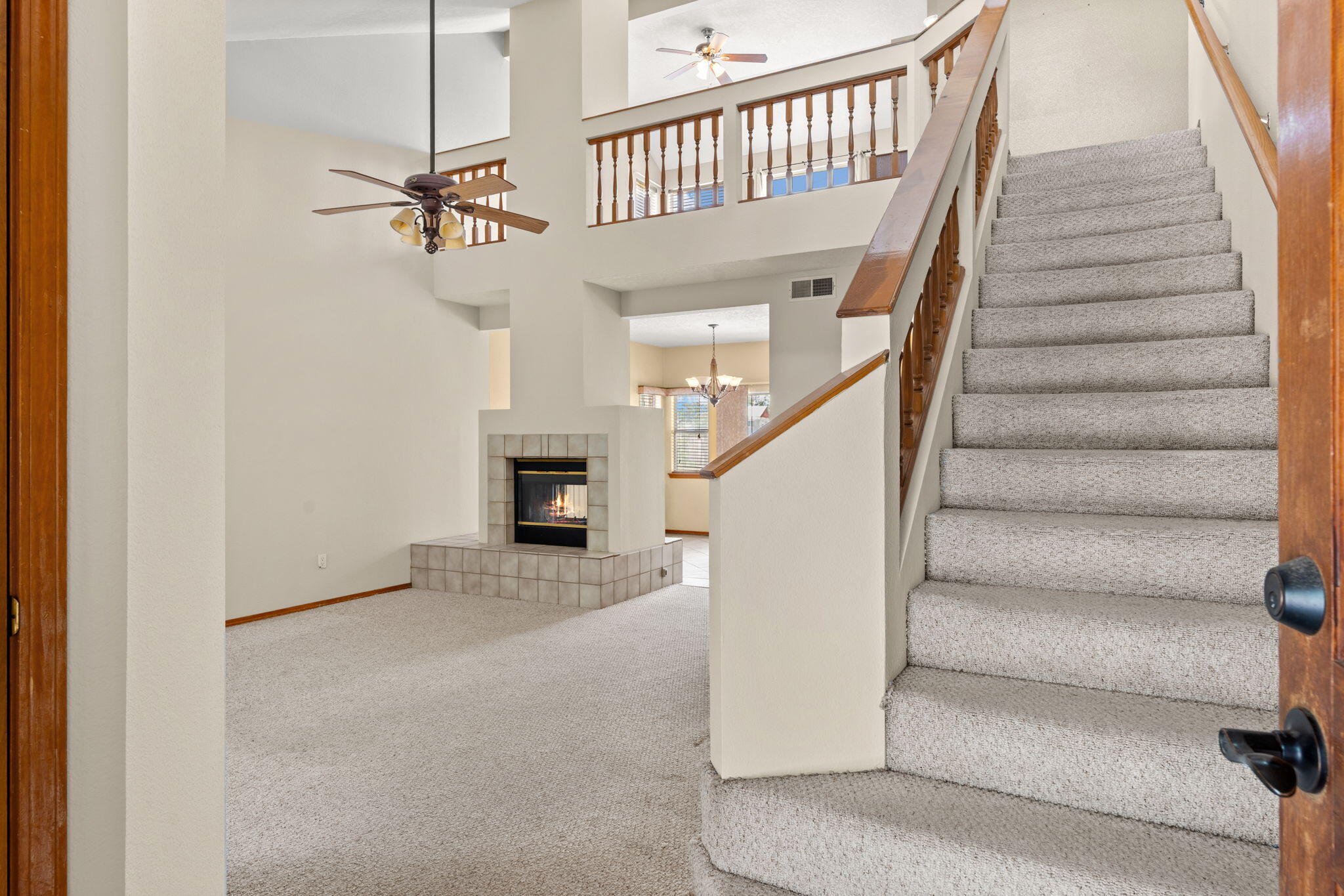 7104 SUNROSE Drive NW