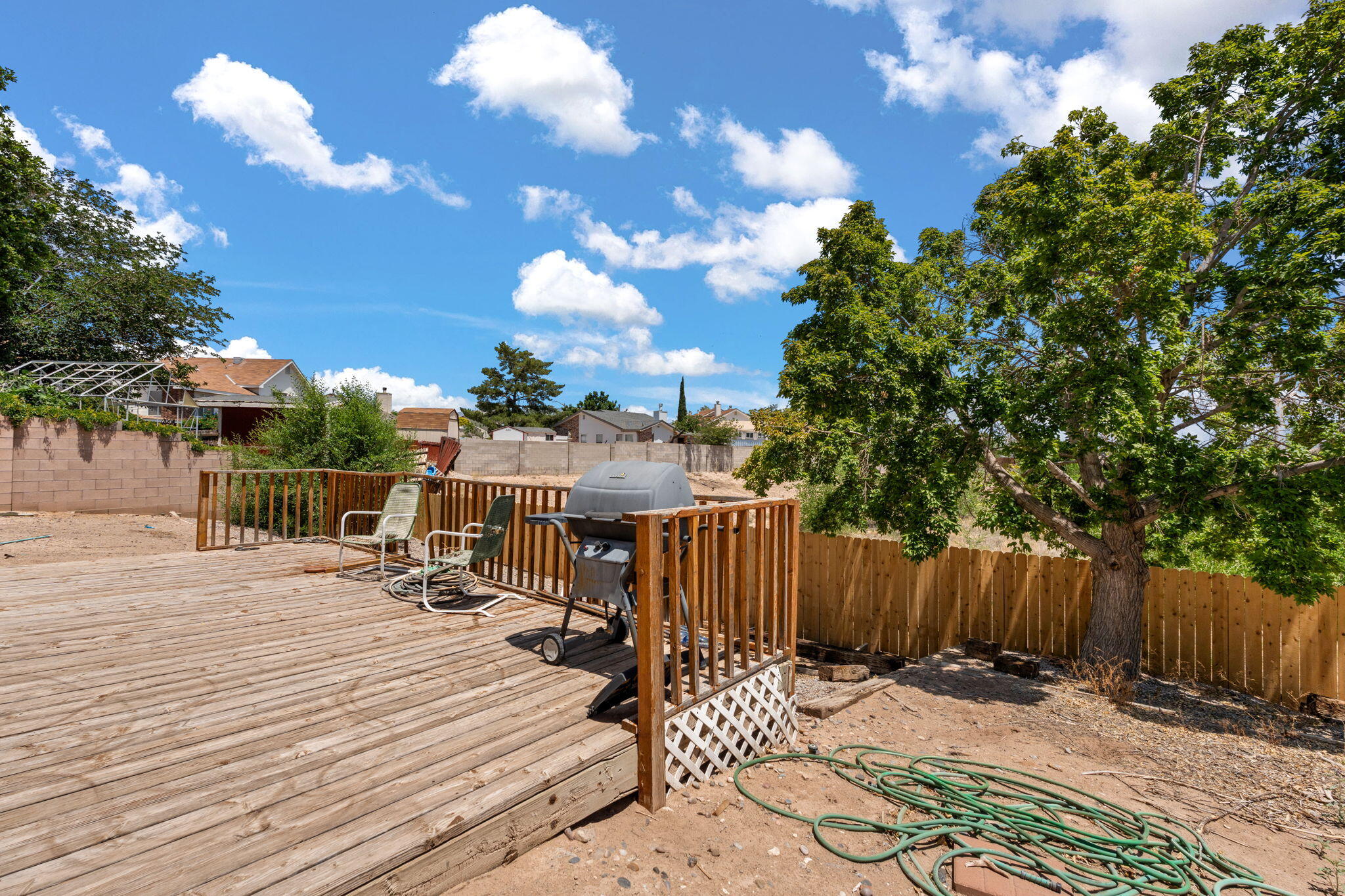 7104 SUNROSE Drive NW