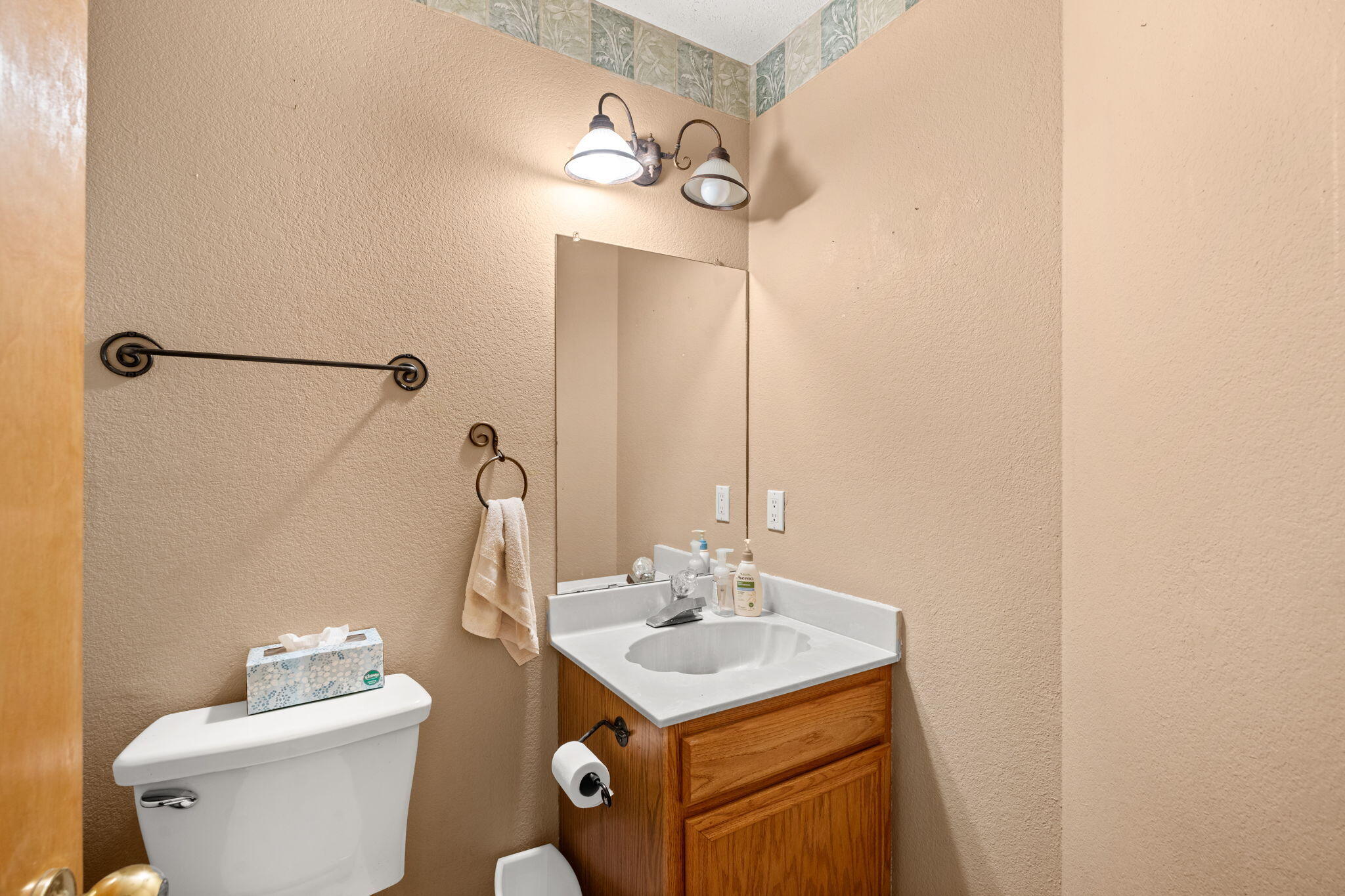 7104 SUNROSE Drive NW