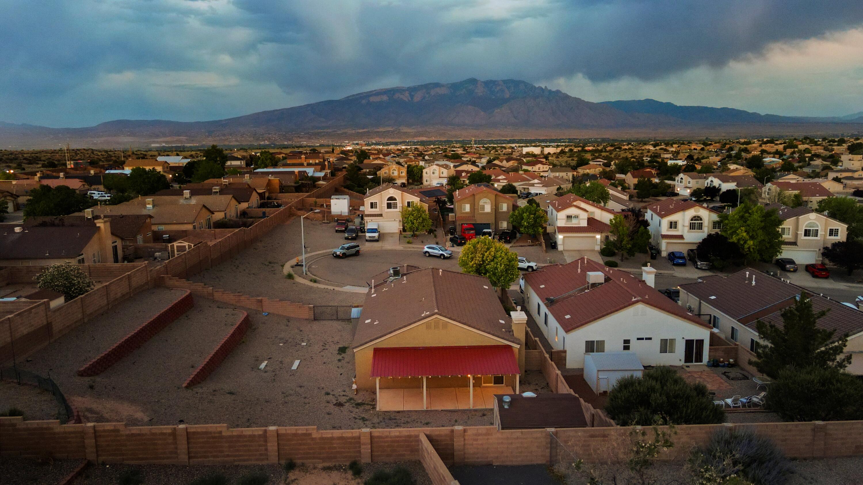 5443 RESERVE Court NE