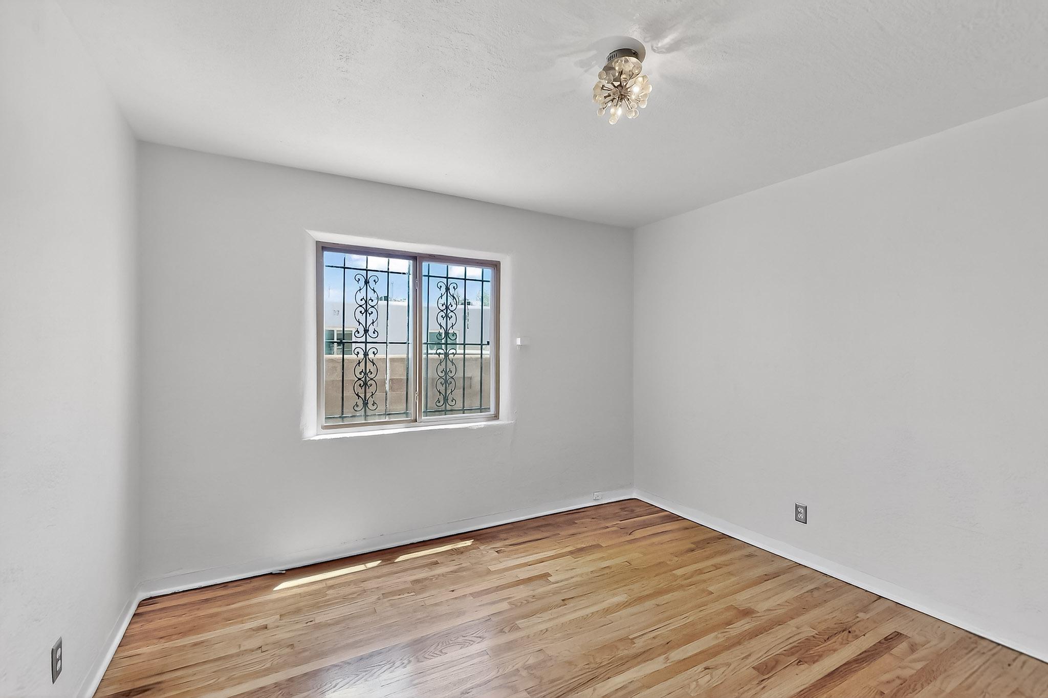 3805-3807 THAXTON Avenue SE