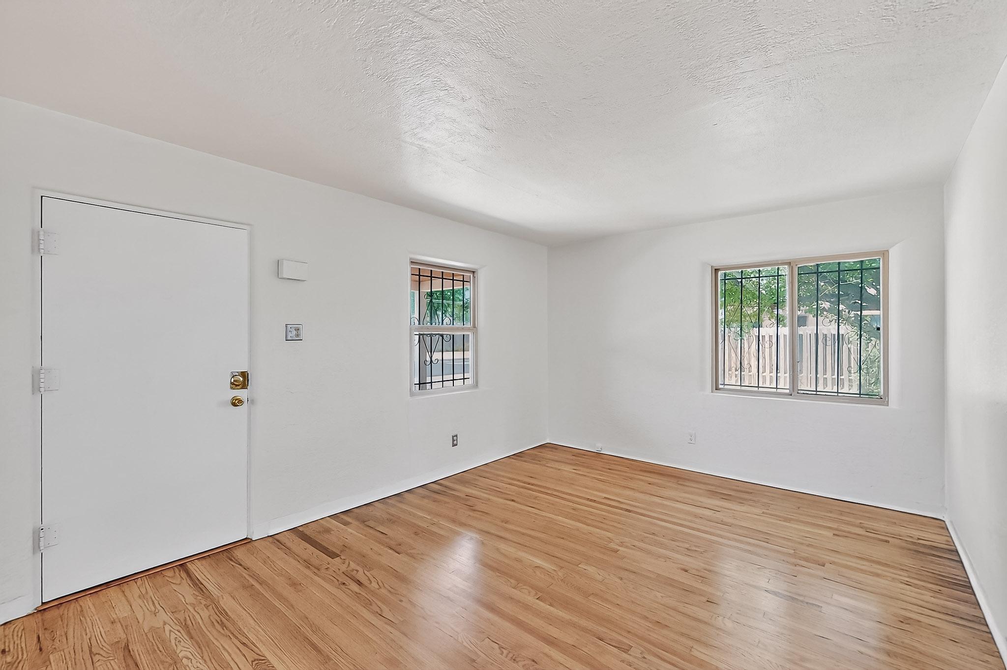 3805-3807 THAXTON Avenue SE