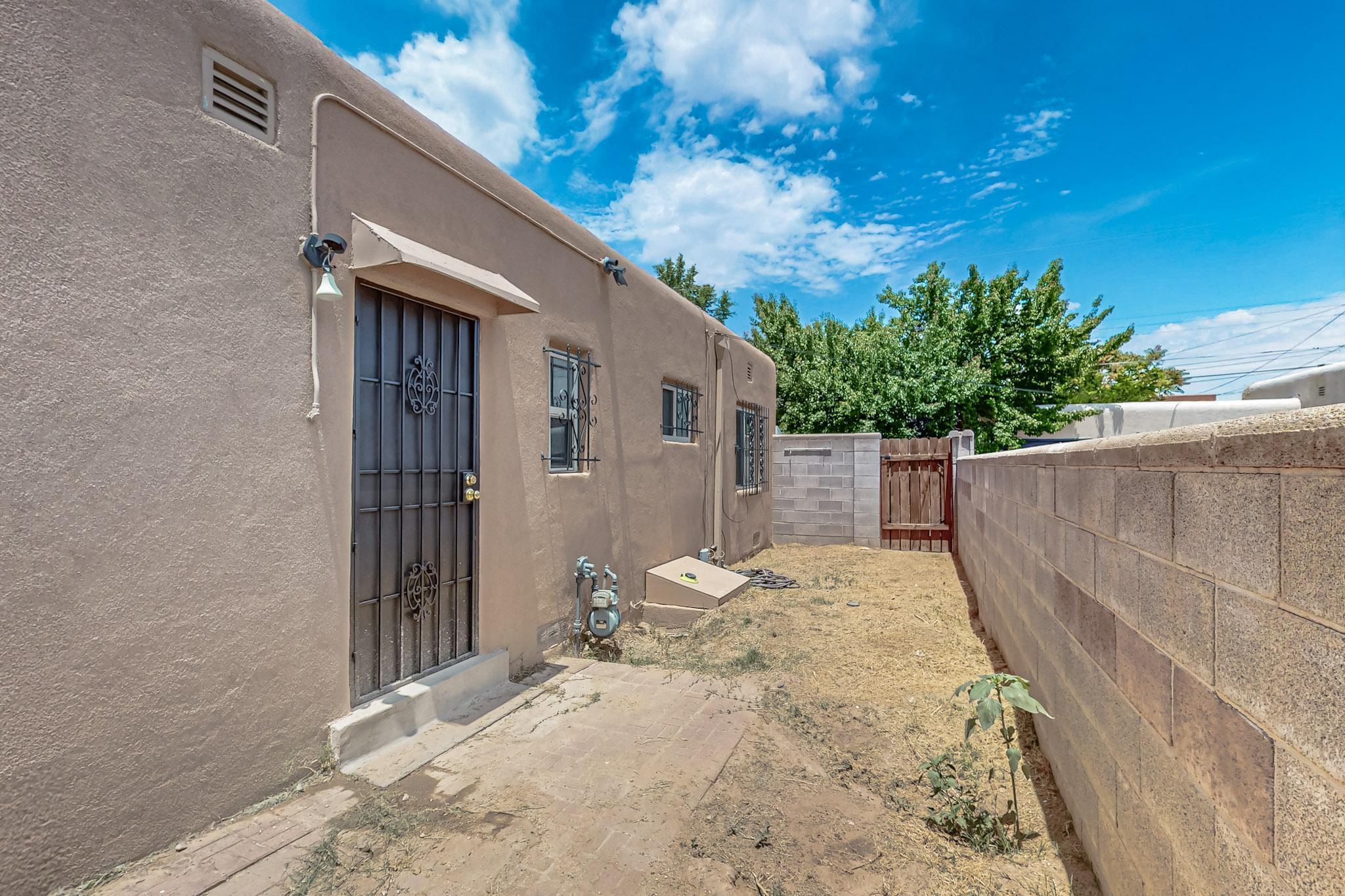 3805-3807 THAXTON Avenue SE