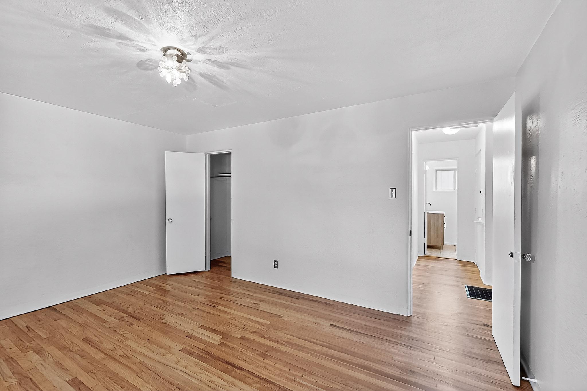 3805-3807 THAXTON Avenue SE