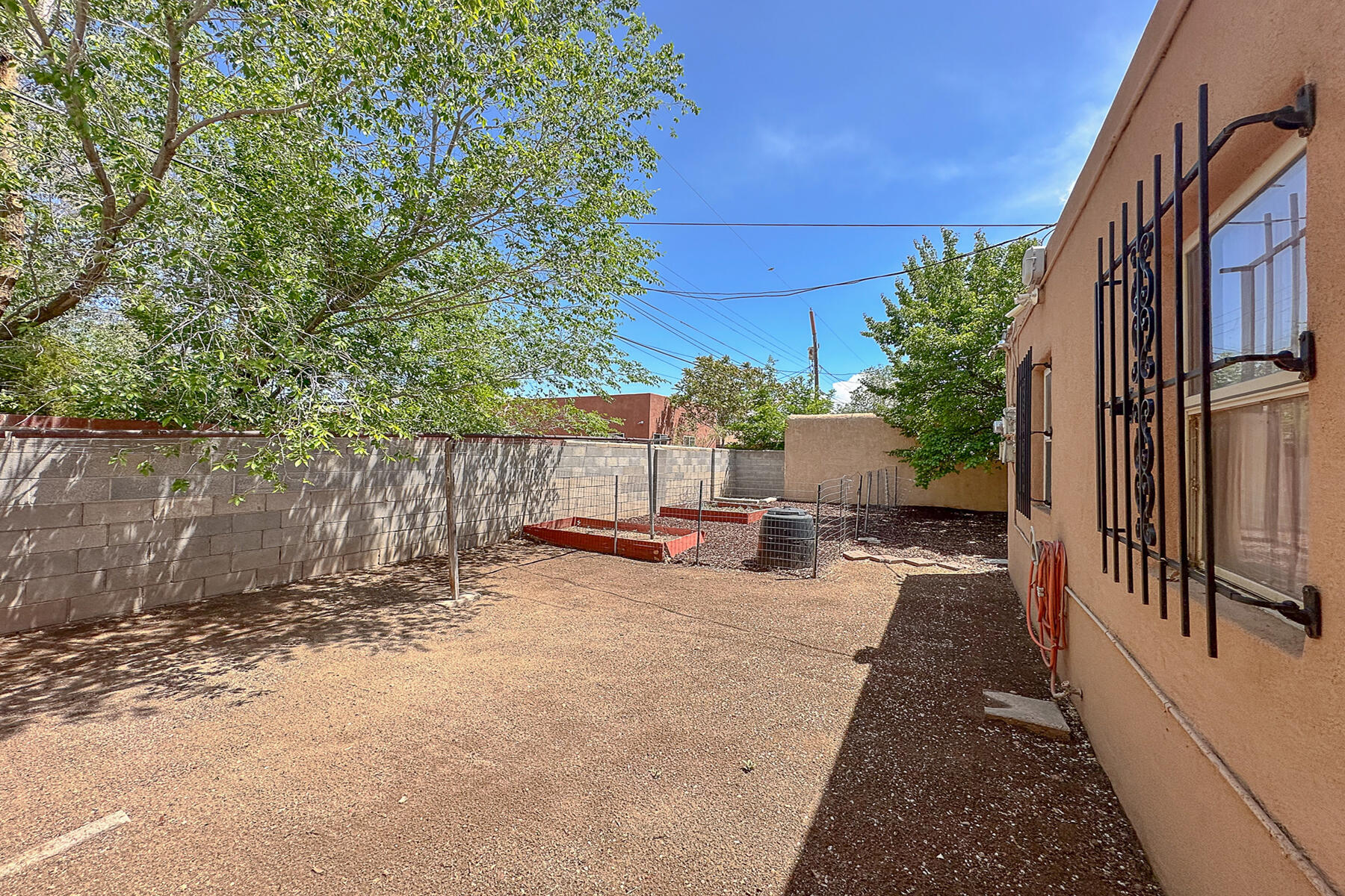 3805-3807 THAXTON Avenue SE