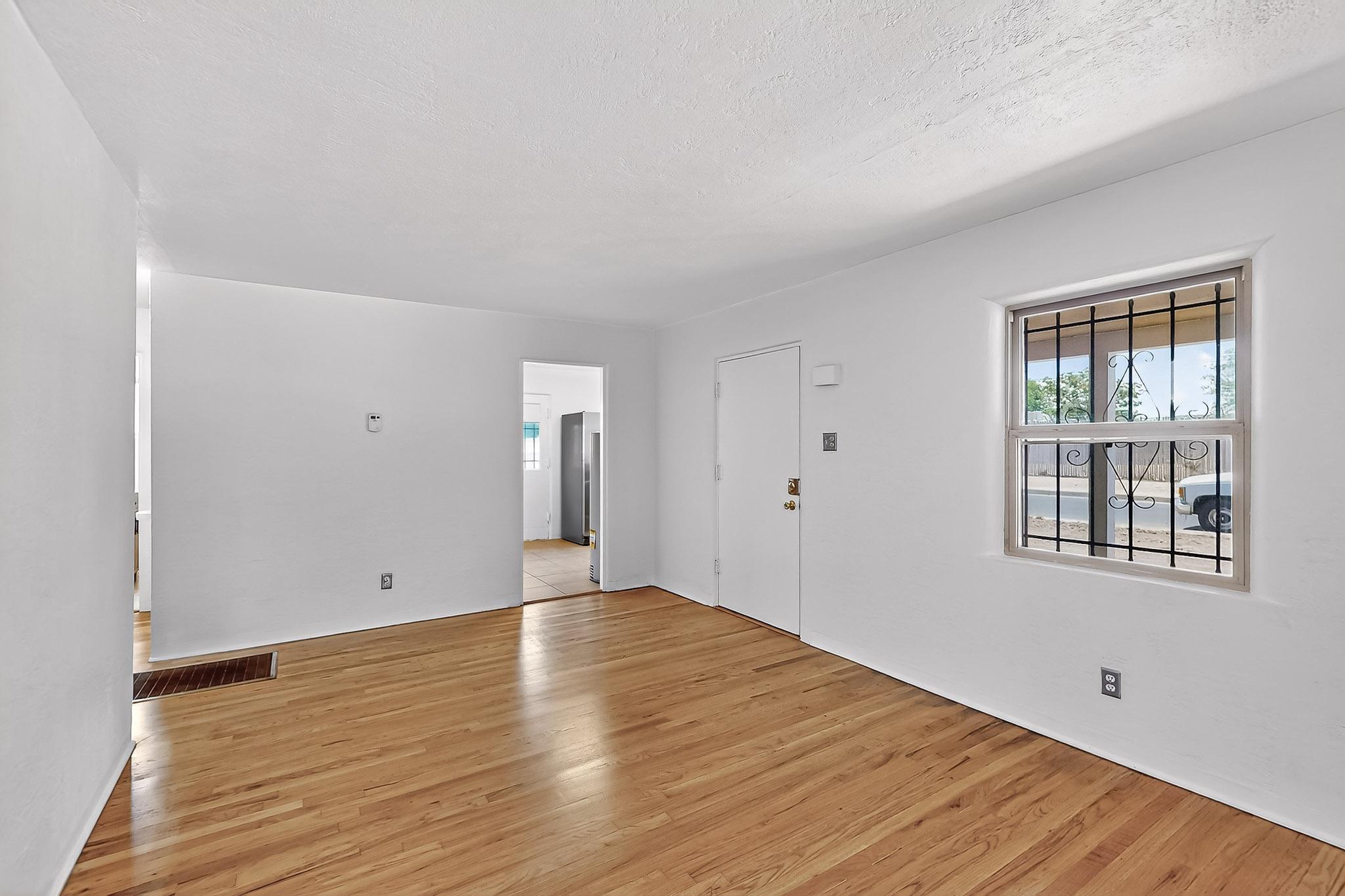 3805-3807 THAXTON Avenue SE