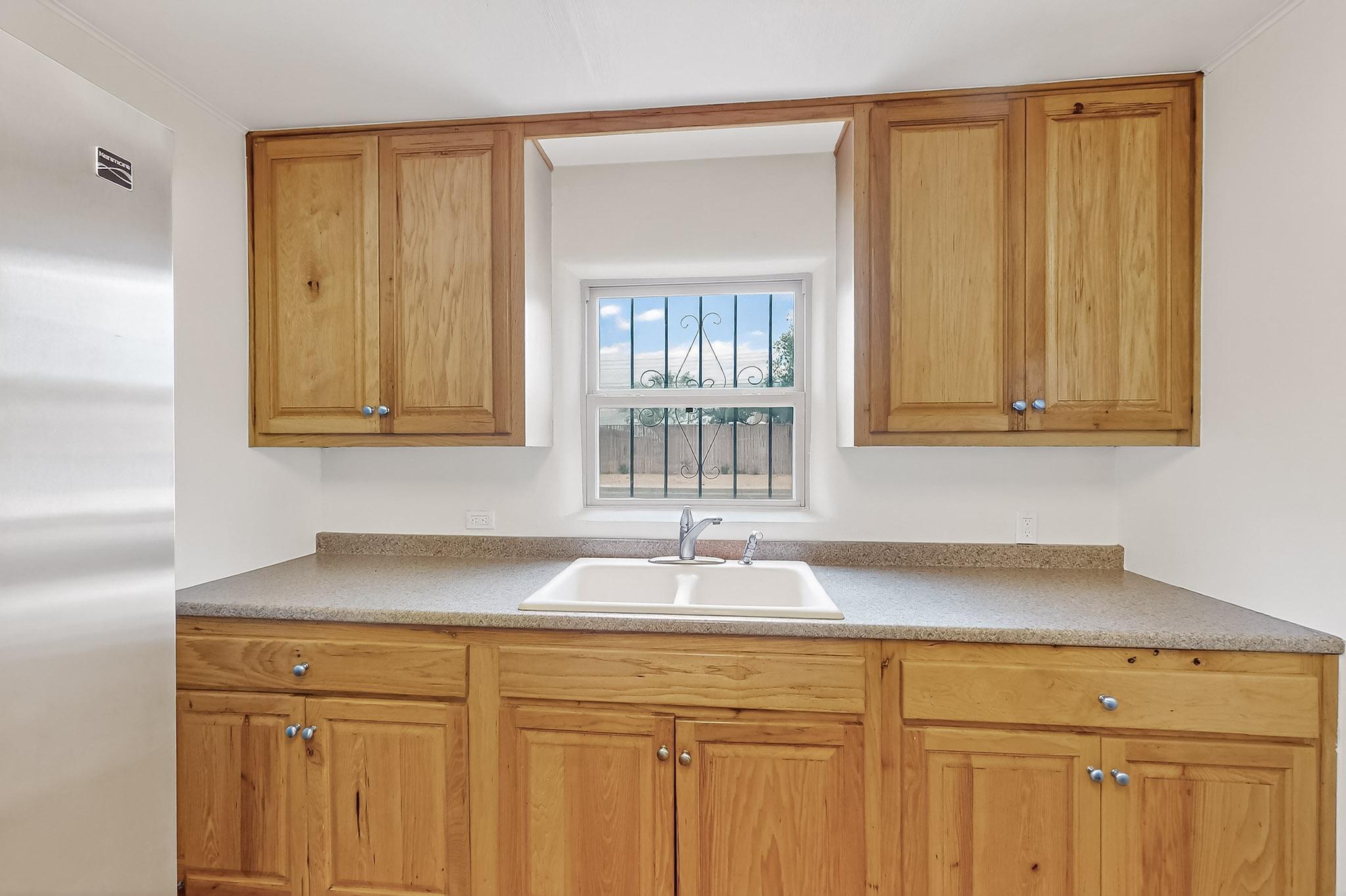 3805-3807 THAXTON Avenue SE