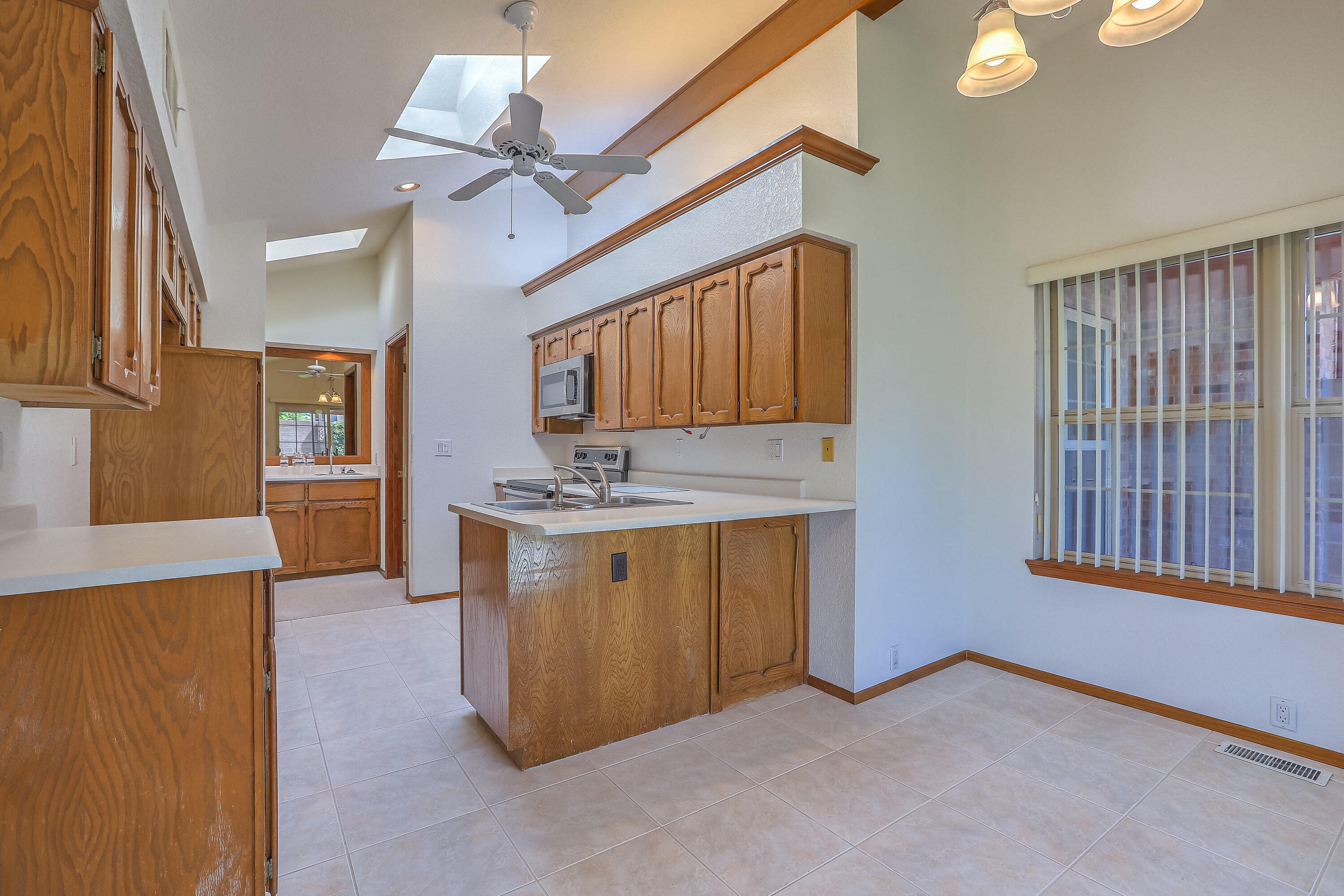 9339 ADMIRAL LOWELL Place NE