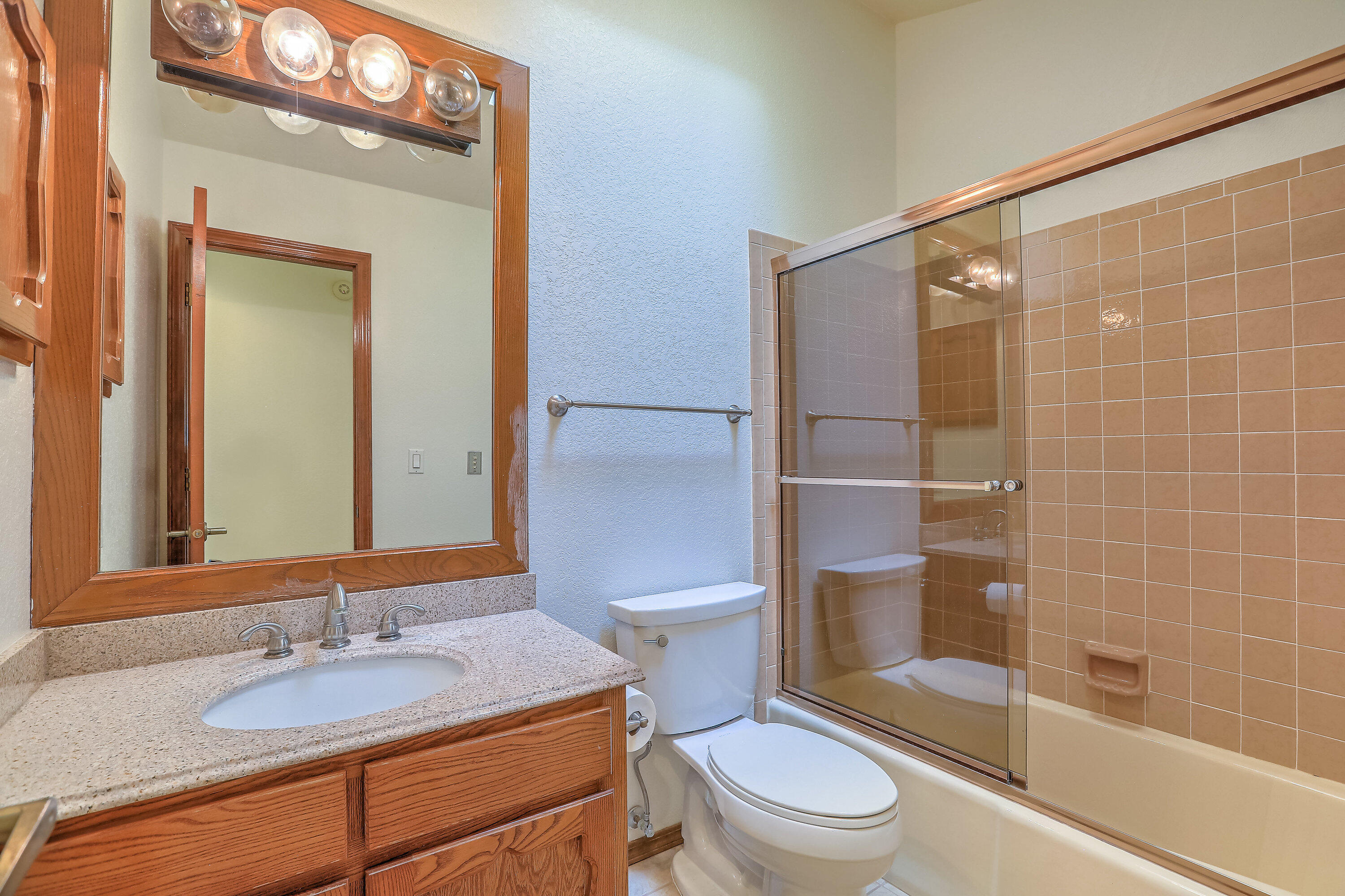 9339 ADMIRAL LOWELL Place NE