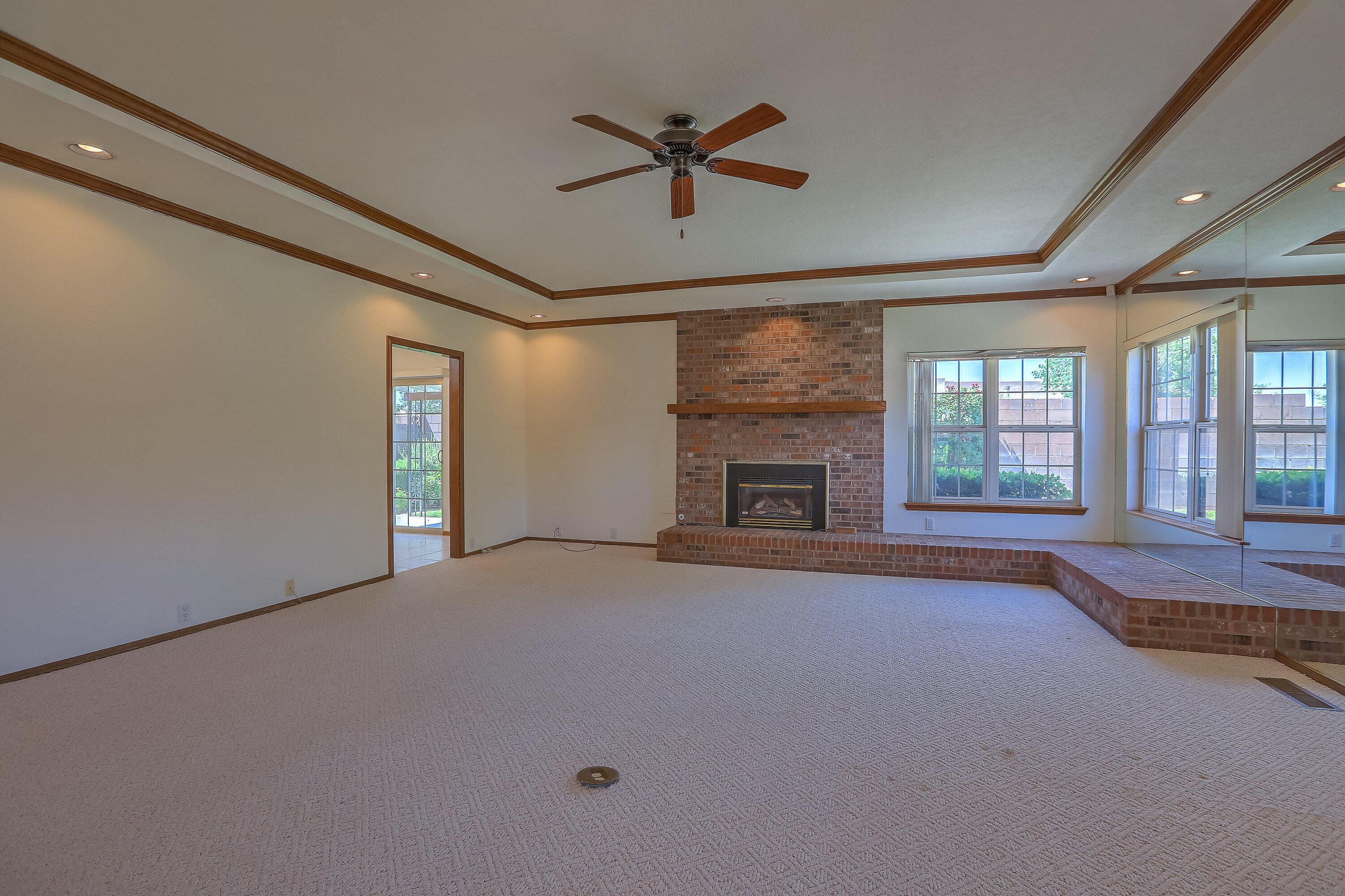 9339 ADMIRAL LOWELL Place NE