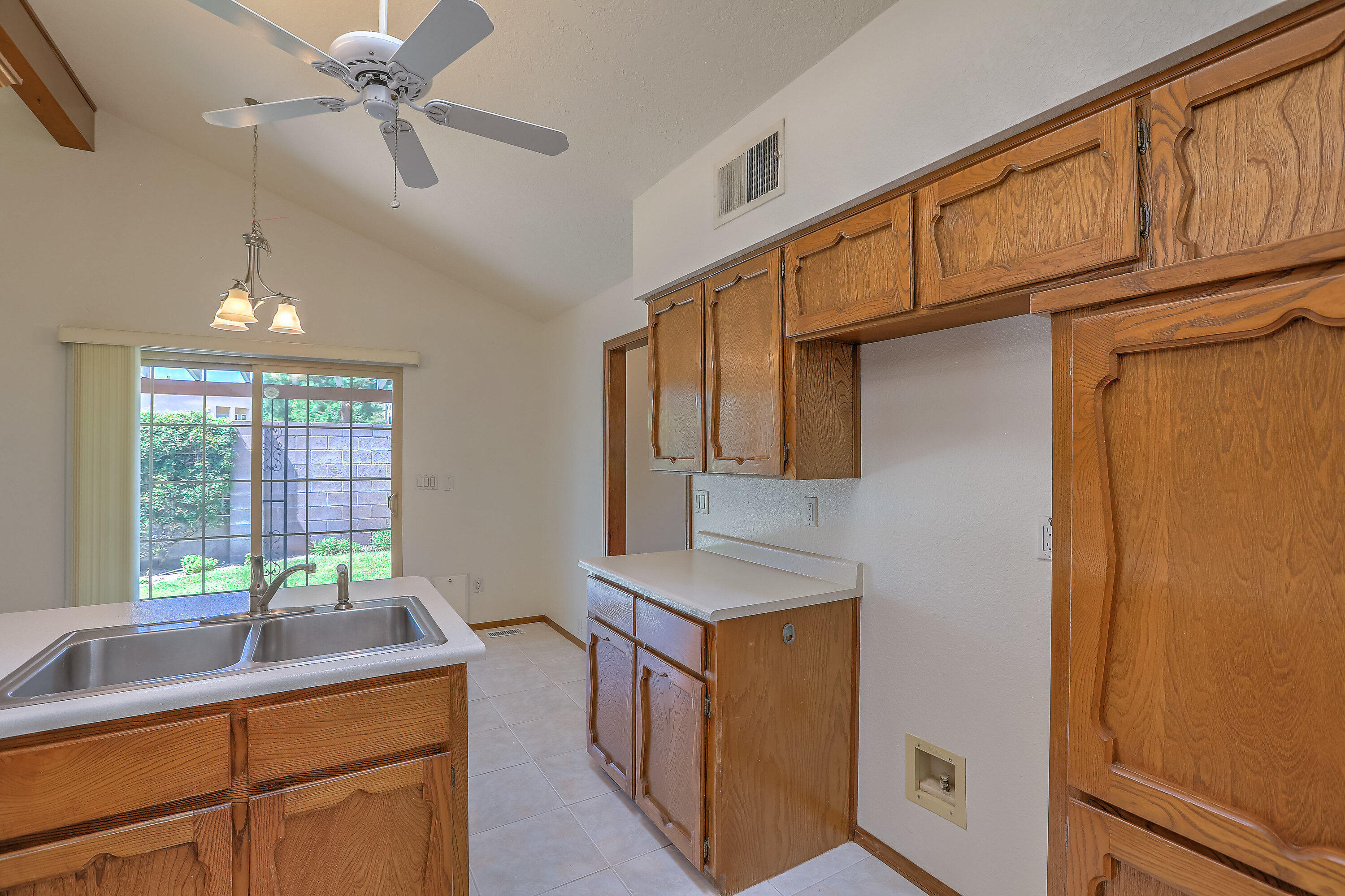 9339 ADMIRAL LOWELL Place NE