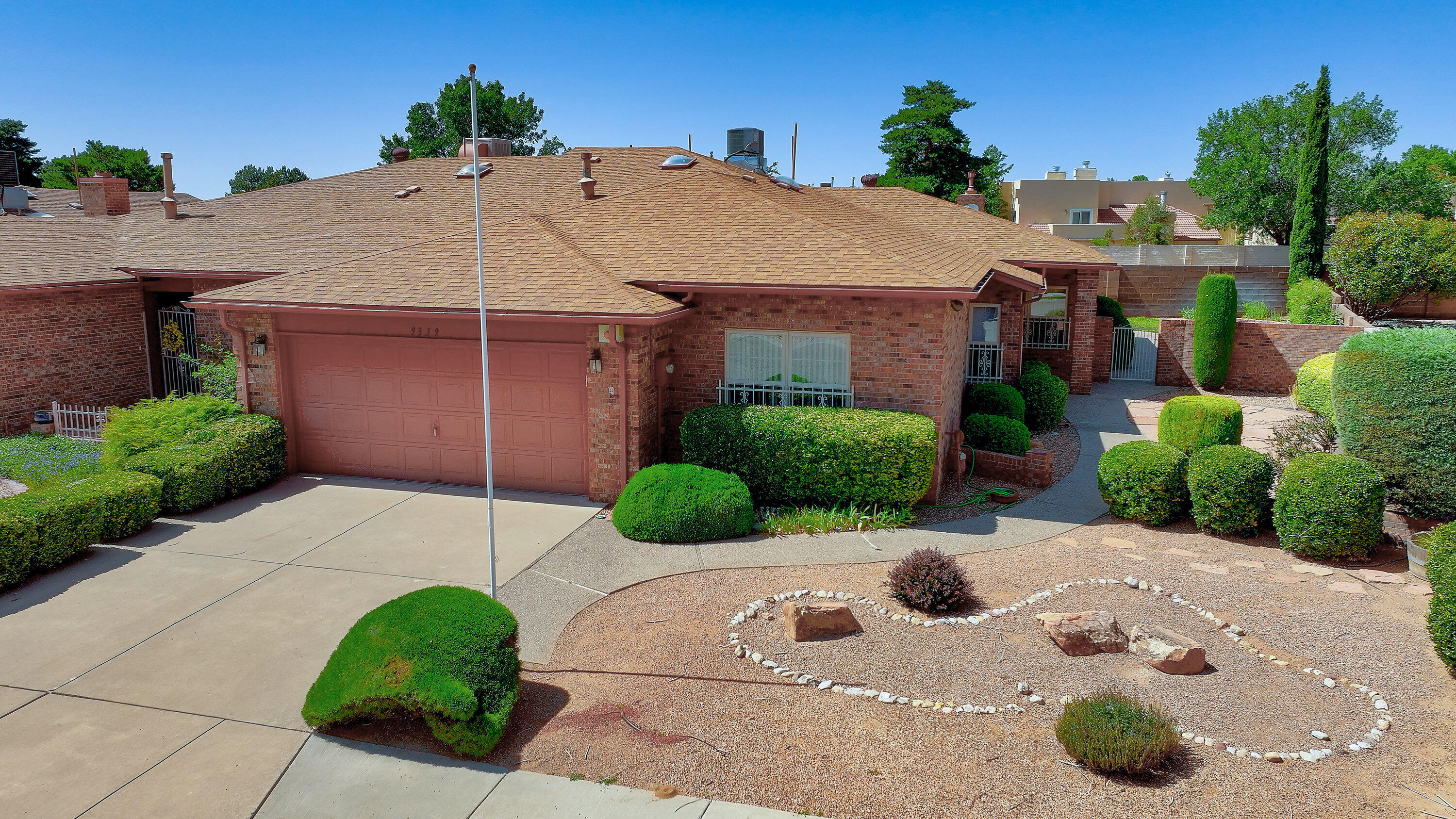 9339 ADMIRAL LOWELL Place NE