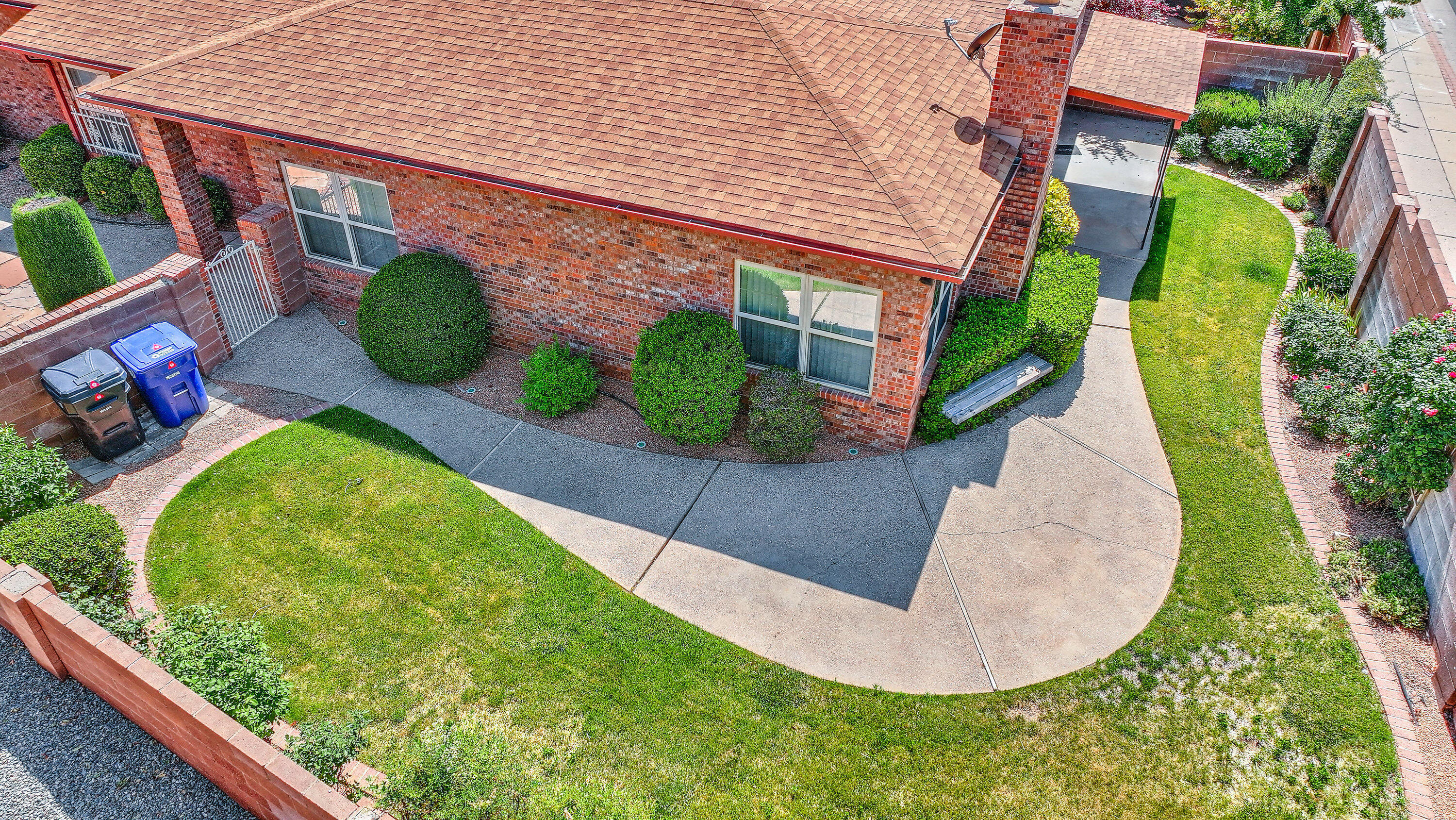 9339 ADMIRAL LOWELL Place NE