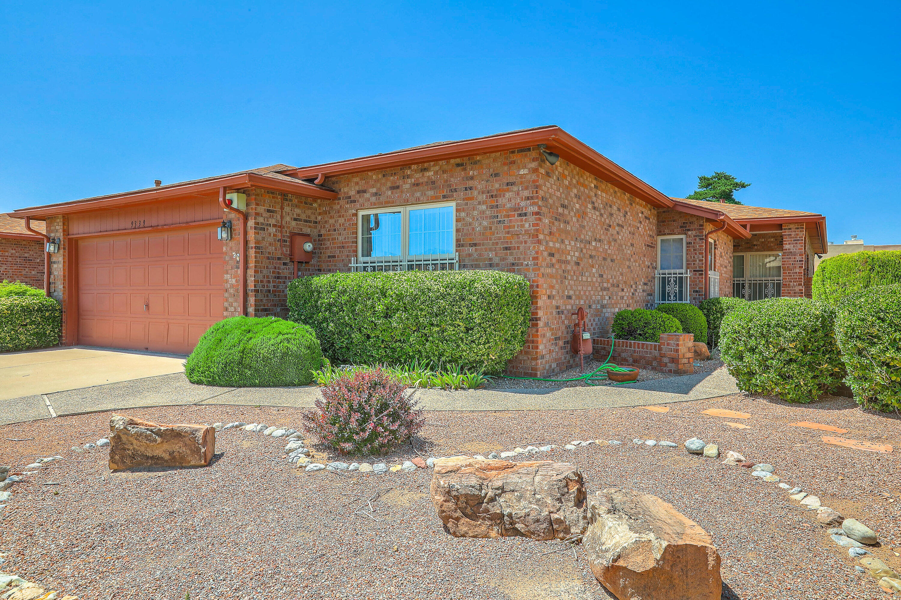 9339 ADMIRAL LOWELL Place NE