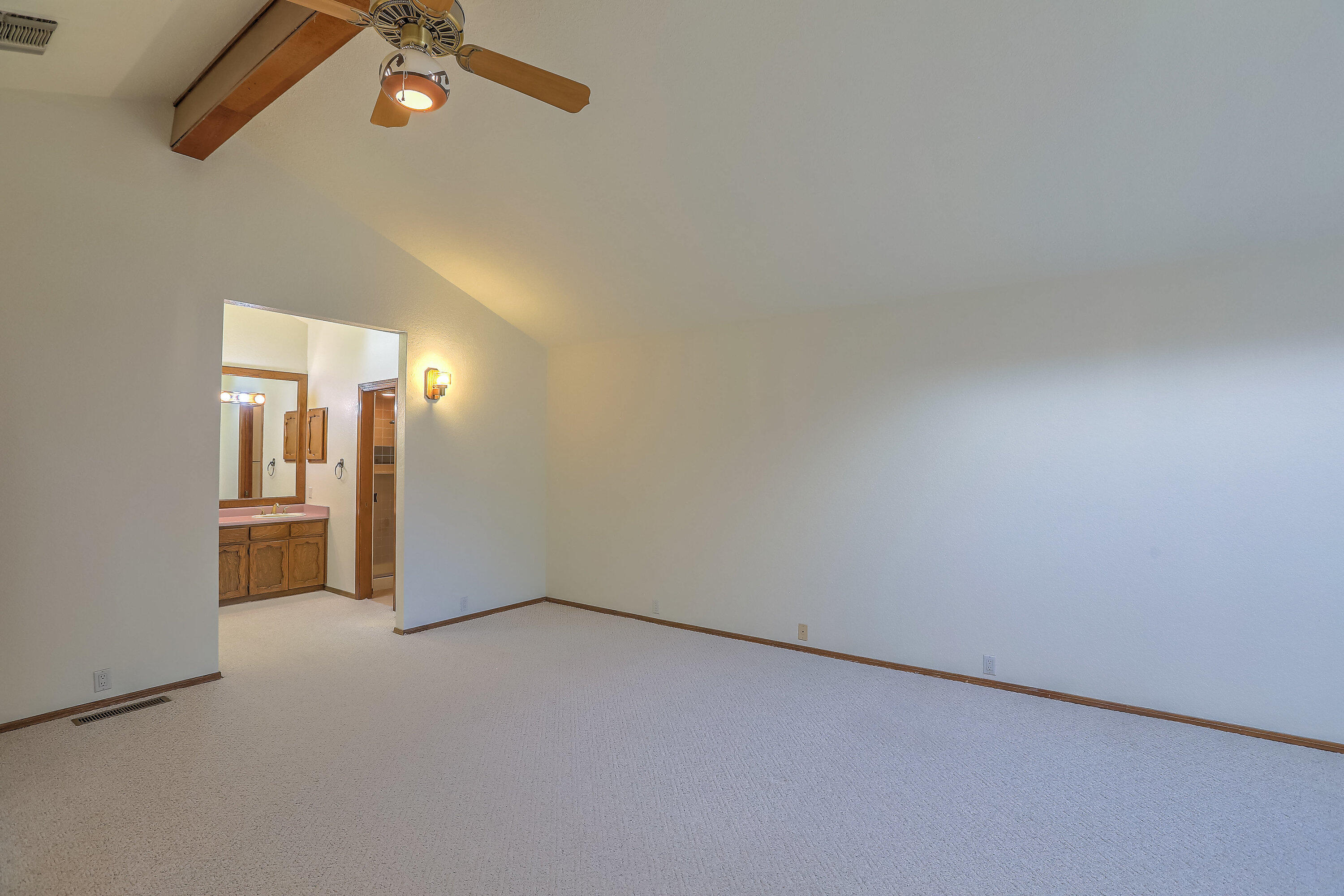 9339 ADMIRAL LOWELL Place NE