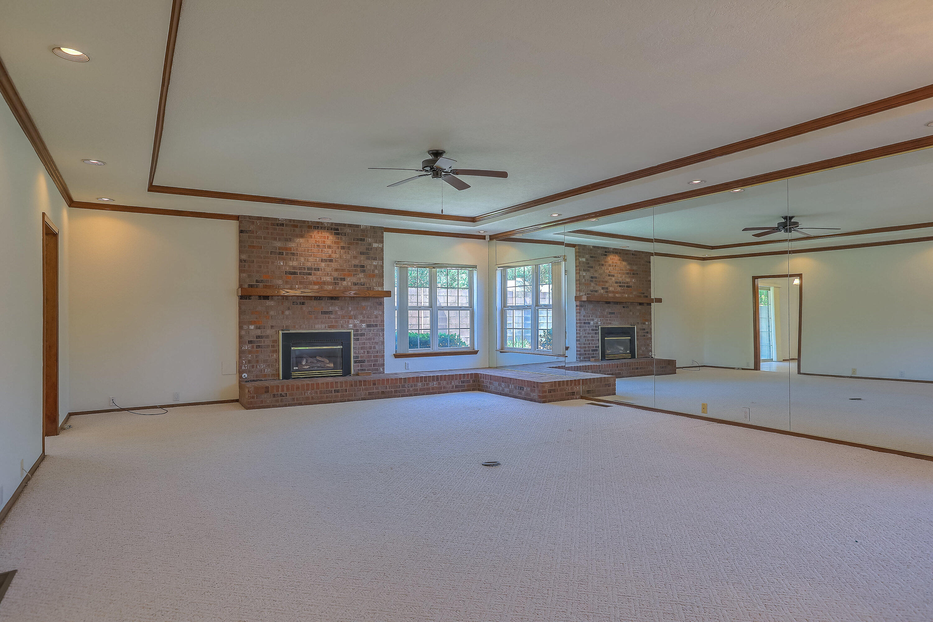 9339 ADMIRAL LOWELL Place NE