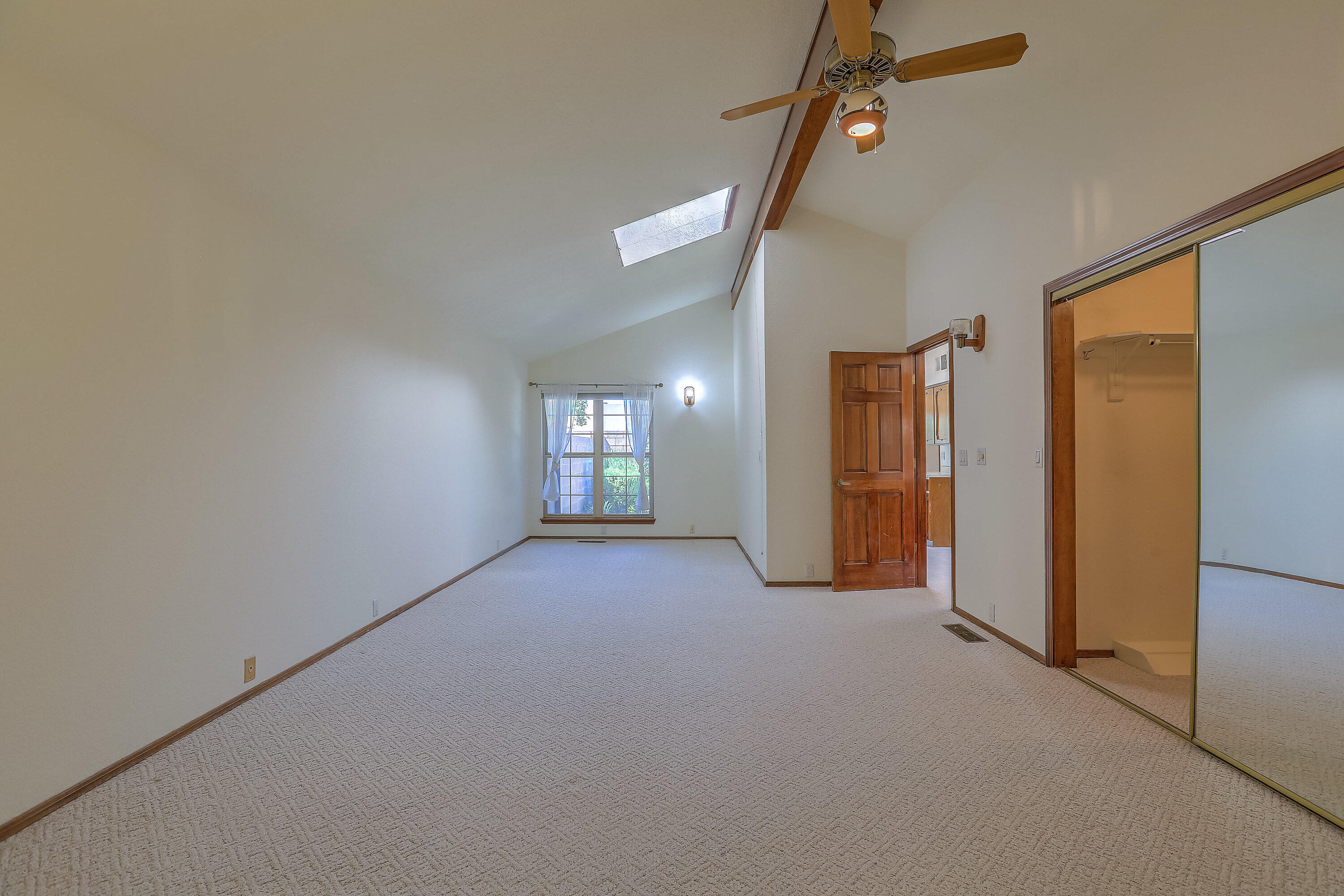 9339 ADMIRAL LOWELL Place NE