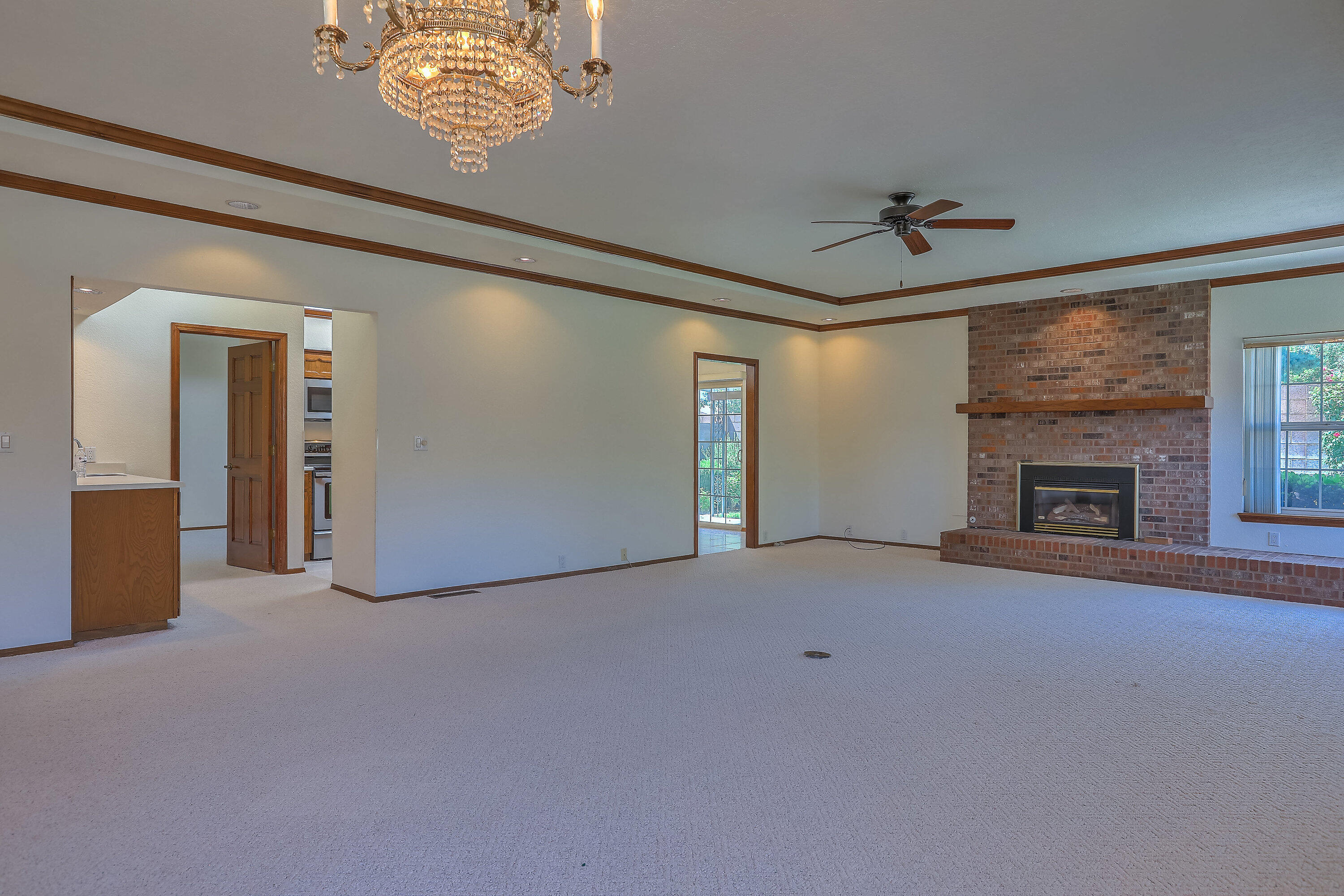 9339 ADMIRAL LOWELL Place NE